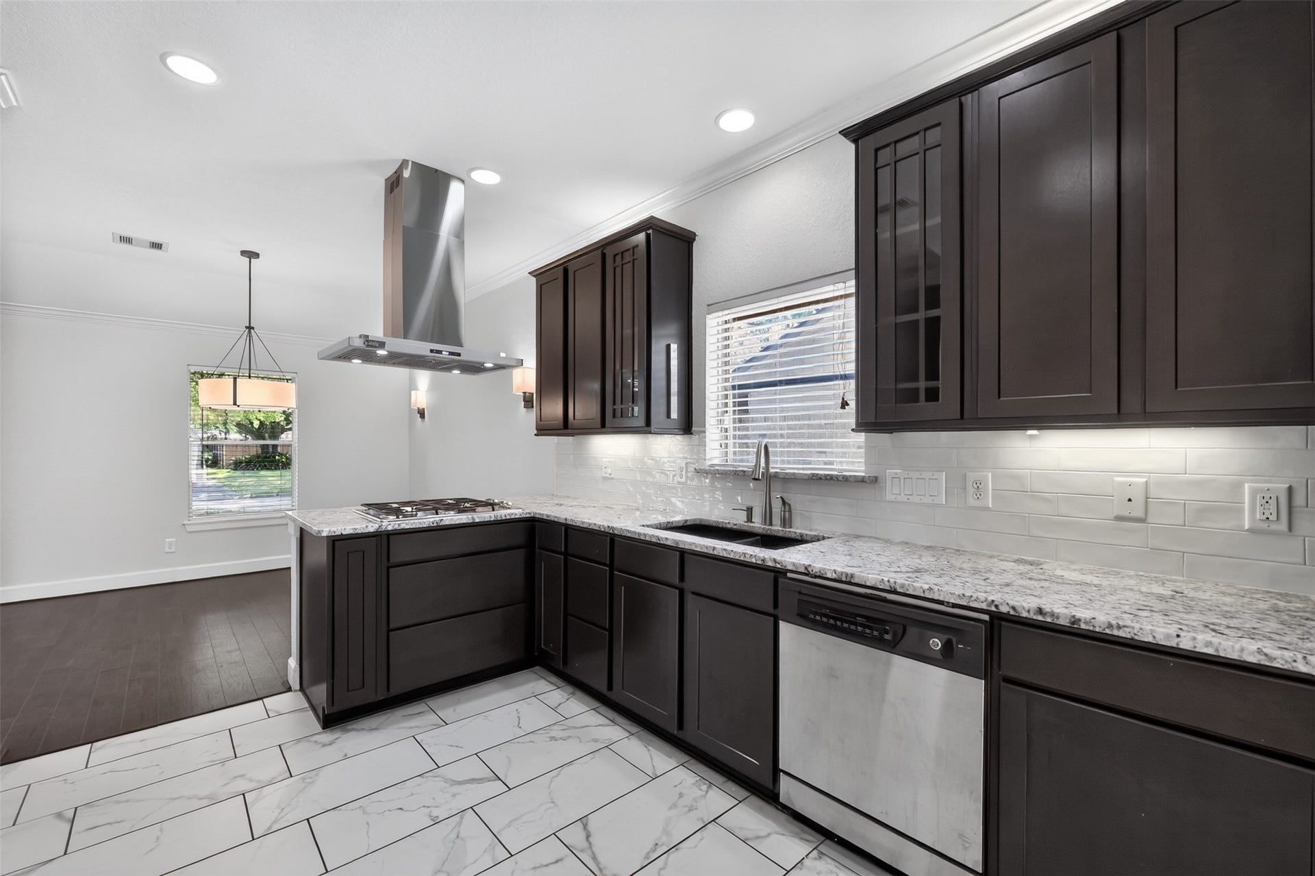 4023 Bayou Grove Drive, Seabrook, TX 77586 4023 Bayou Grove Drive, Seabrook, TX 77586
