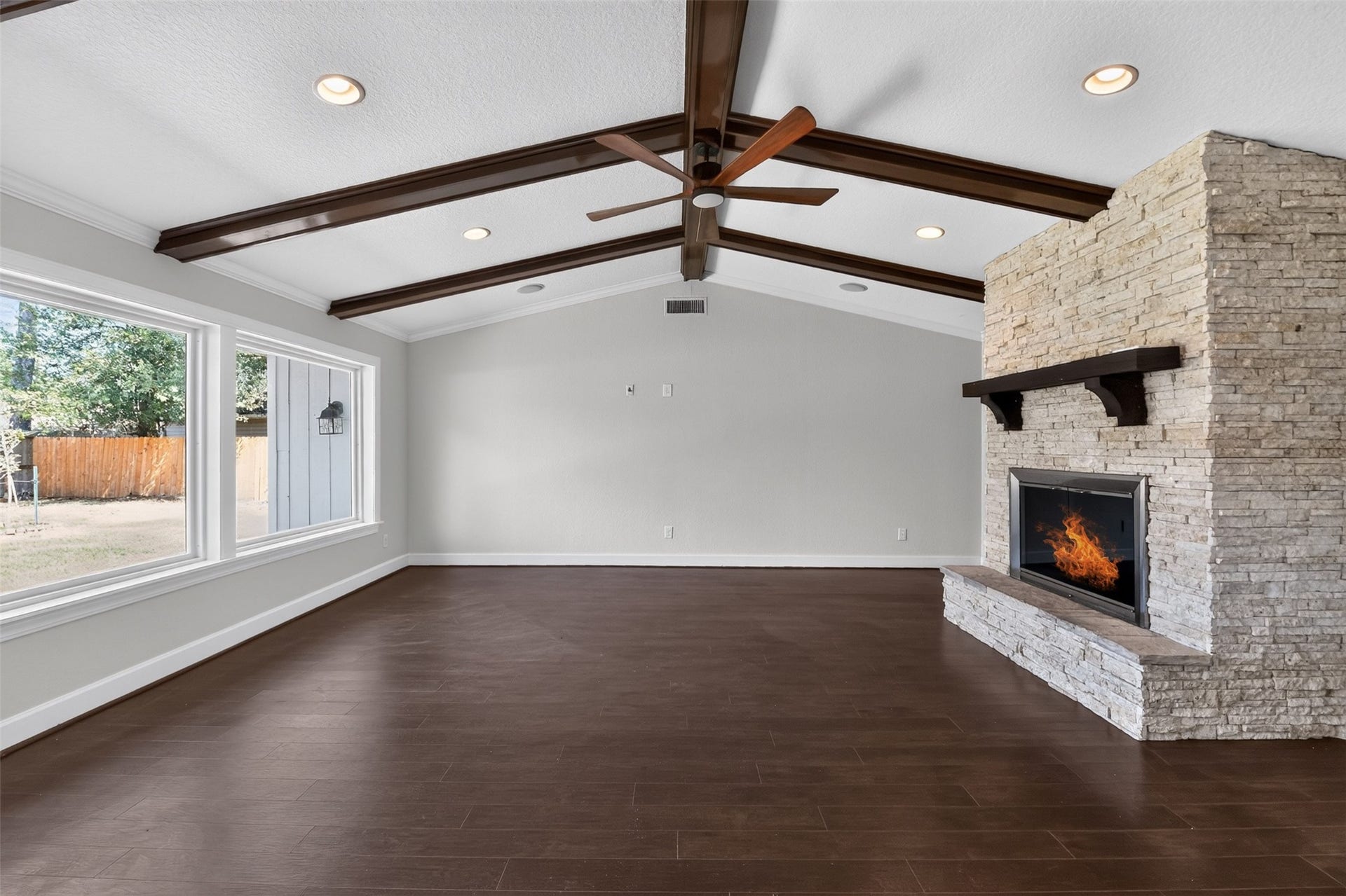 4023 Bayou Grove Drive, Seabrook, TX 77586 4023 Bayou Grove Drive, Seabrook, TX 77586