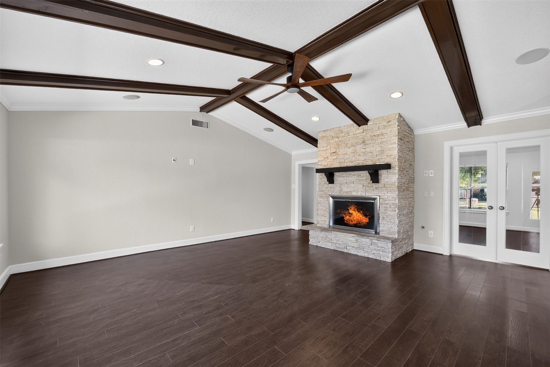 4023 Bayou Grove Drive, Seabrook, TX 77586 4023 Bayou Grove Drive, Seabrook, TX 77586