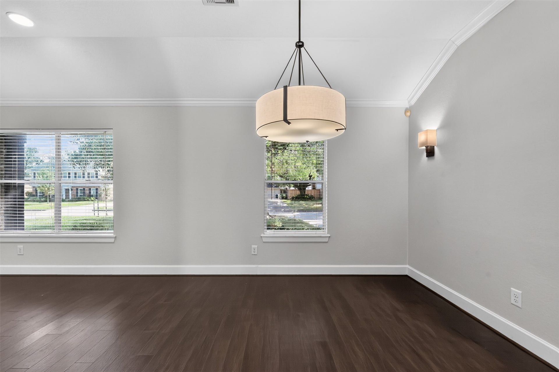 4023 Bayou Grove Drive, Seabrook, TX 77586 4023 Bayou Grove Drive, Seabrook, TX 77586