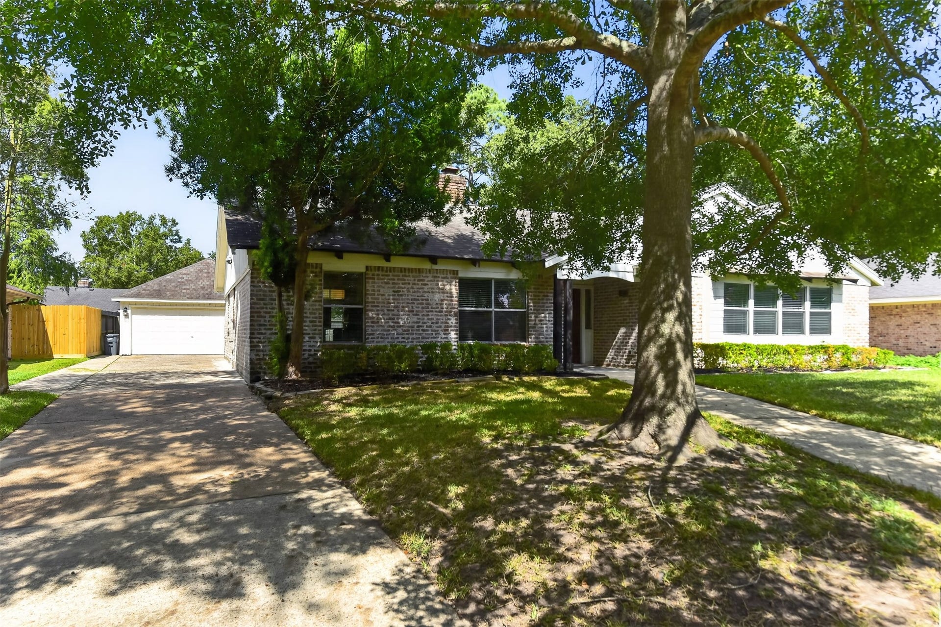 4023 Bayou Grove Drive, Seabrook, TX 77586 4023 Bayou Grove Drive, Seabrook, TX 77586