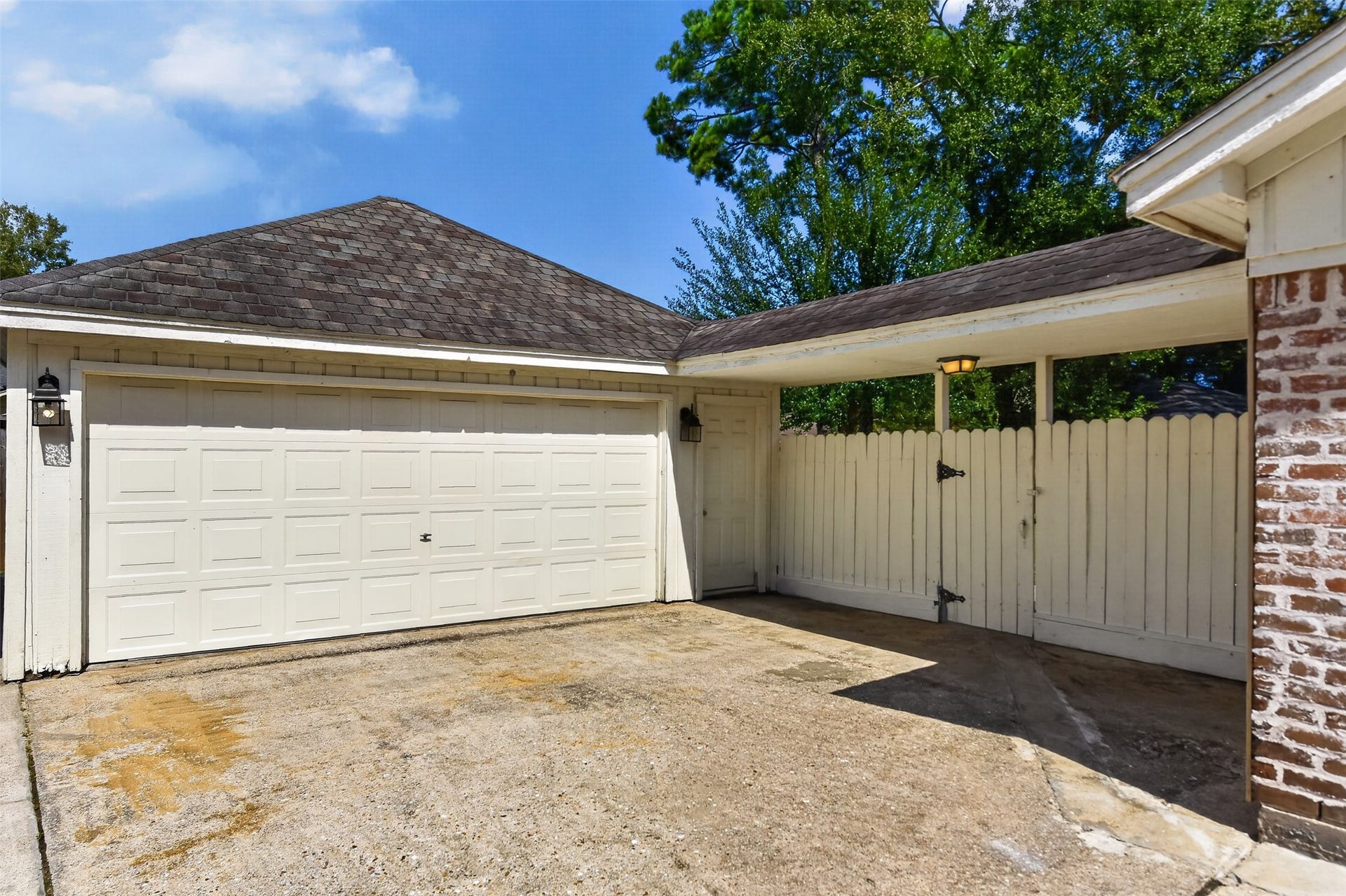 4023 Bayou Grove Drive, Seabrook, TX 77586 4023 Bayou Grove Drive, Seabrook, TX 77586