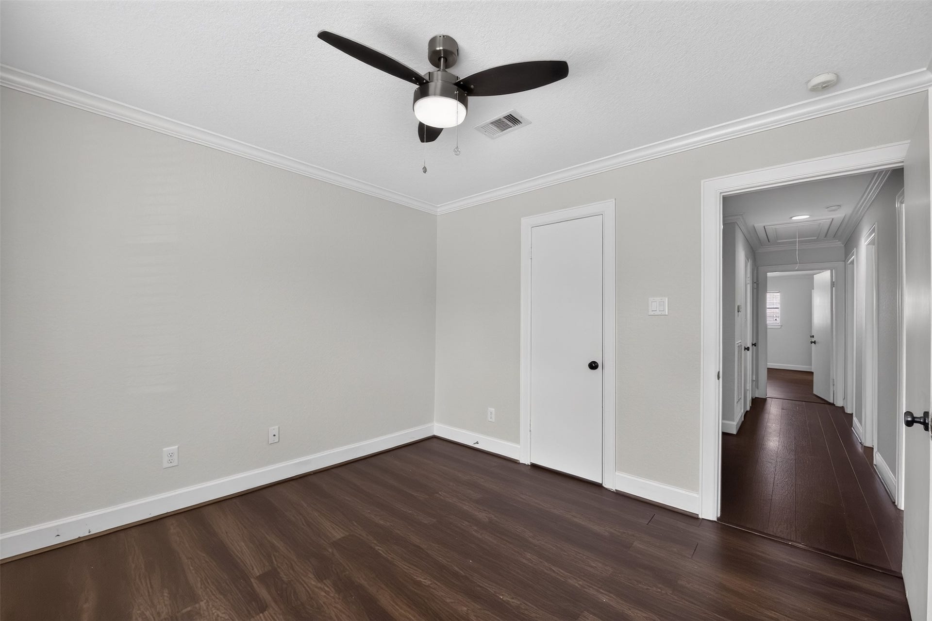 4023 Bayou Grove Drive, Seabrook, TX 77586 4023 Bayou Grove Drive, Seabrook, TX 77586