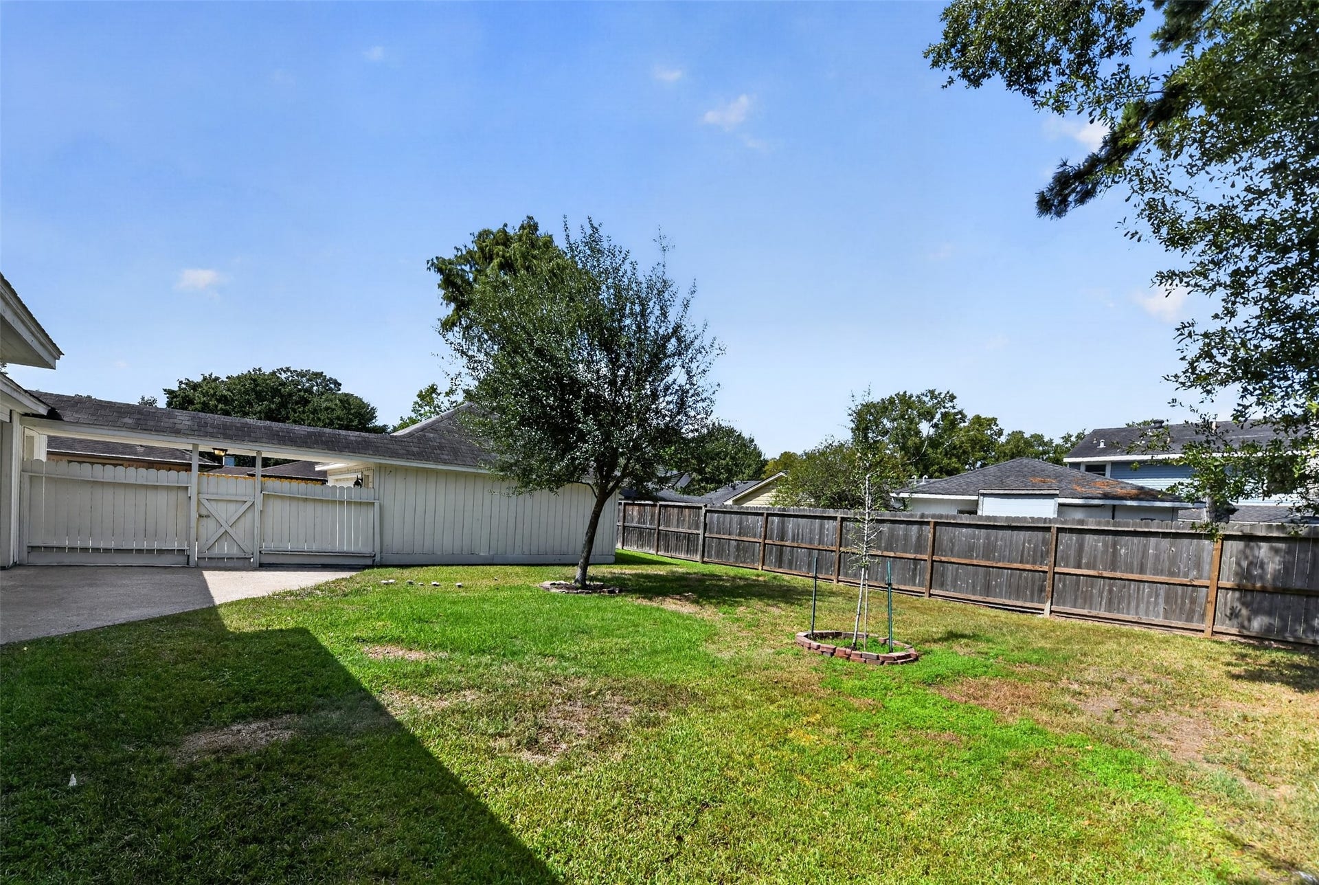 4023 Bayou Grove Drive, Seabrook, TX 77586 4023 Bayou Grove Drive, Seabrook, TX 77586