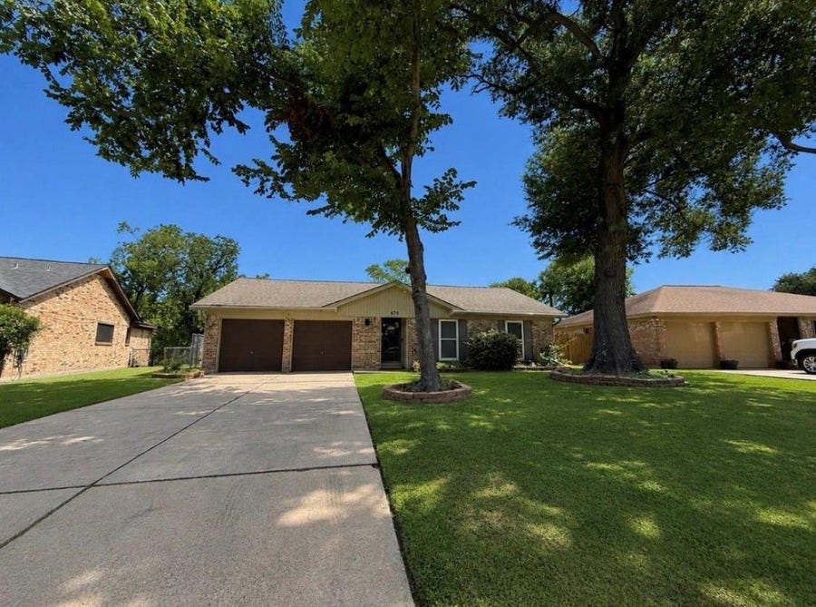 Property photo for 670 Fawn Drive, Houston, TX