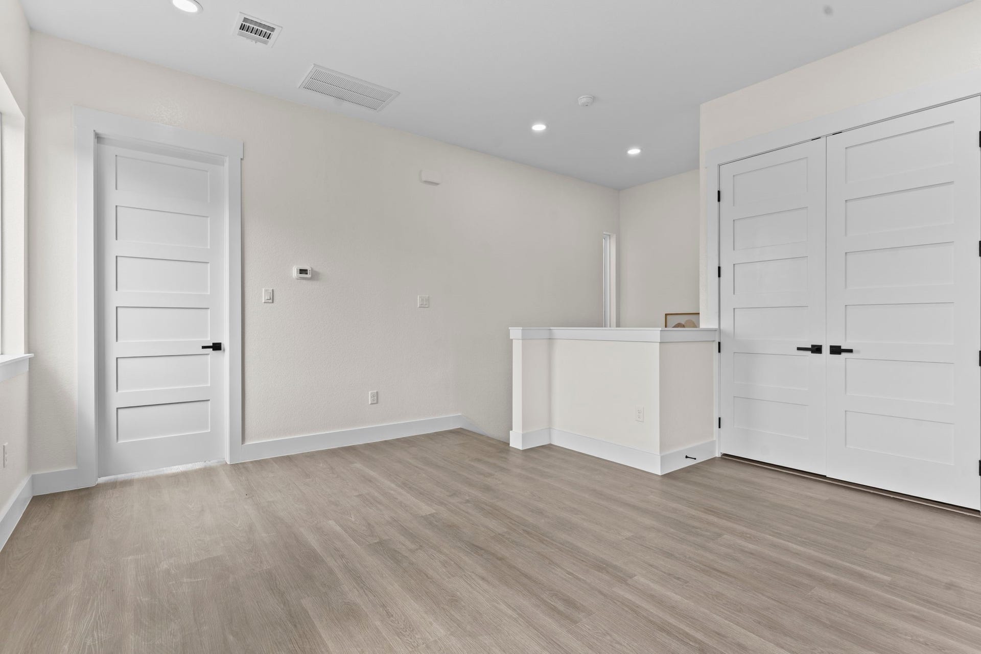 6818 Avenue F, Houston, TX 77011 6818 Avenue F, Houston, TX 77011
