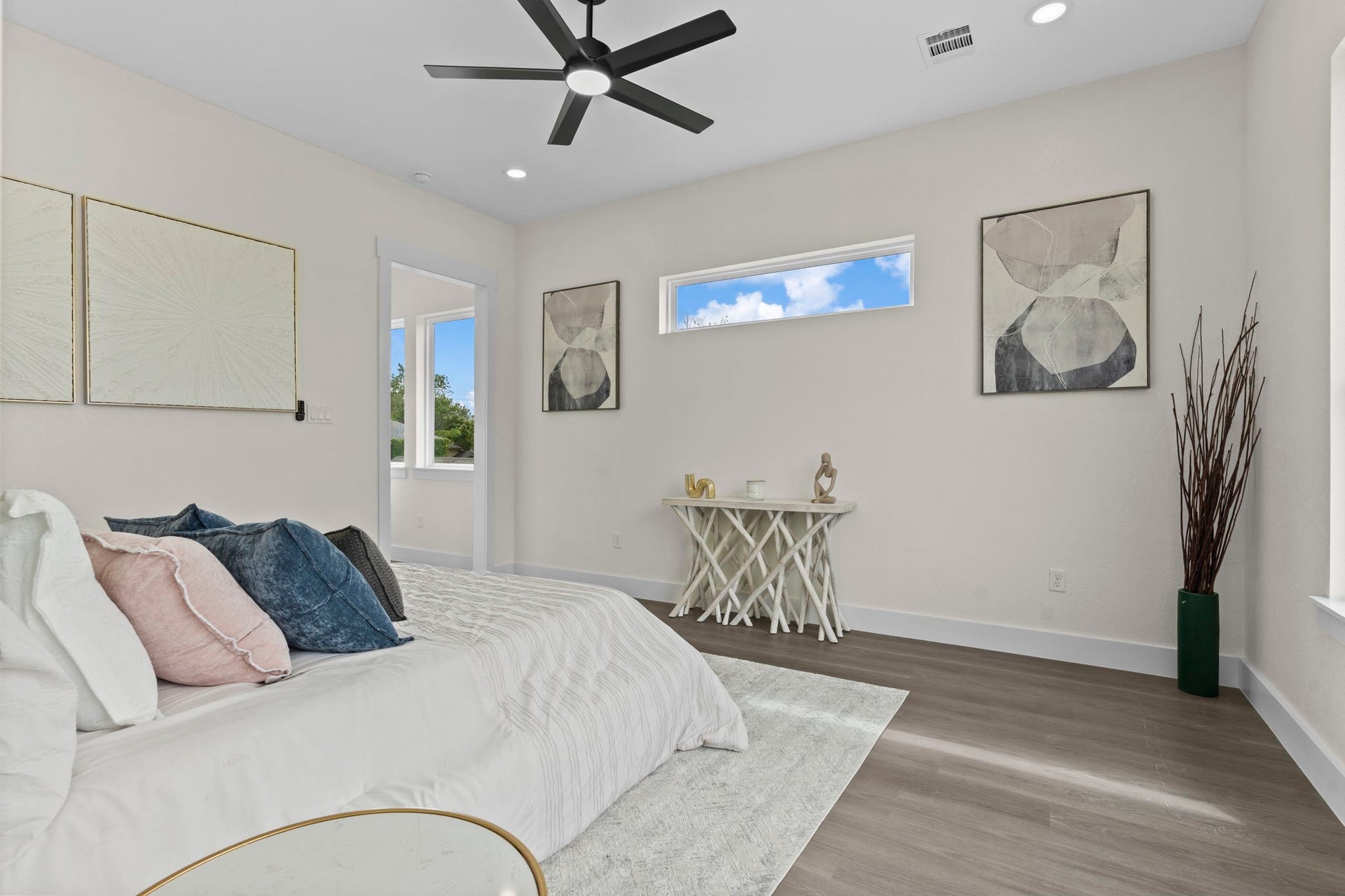 6818 Avenue F, Houston, TX 77011 6818 Avenue F, Houston, TX 77011