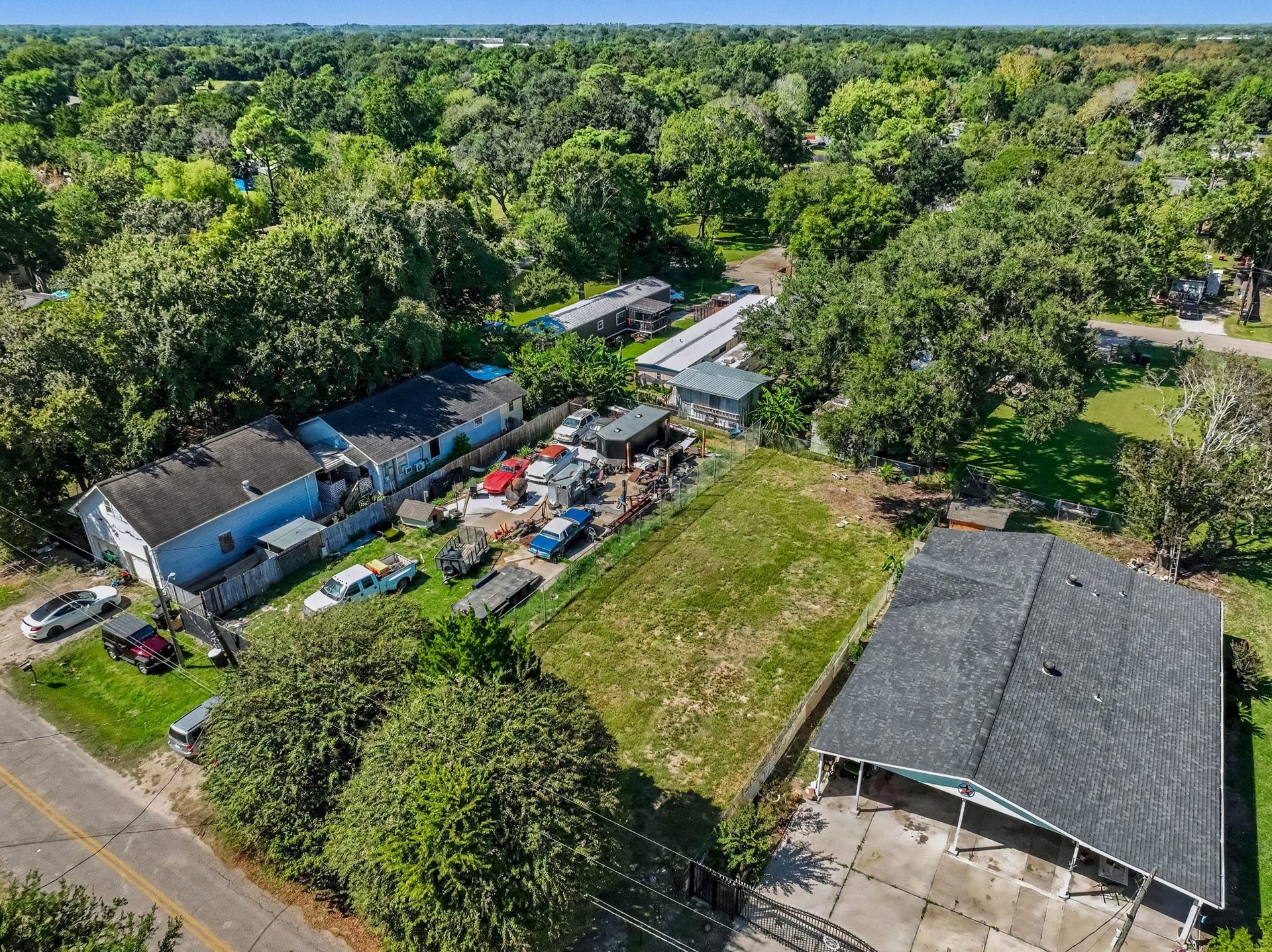 1814 W Blum Street, Alvin, TX 77511 1814 W Blum Street, Alvin, TX 77511