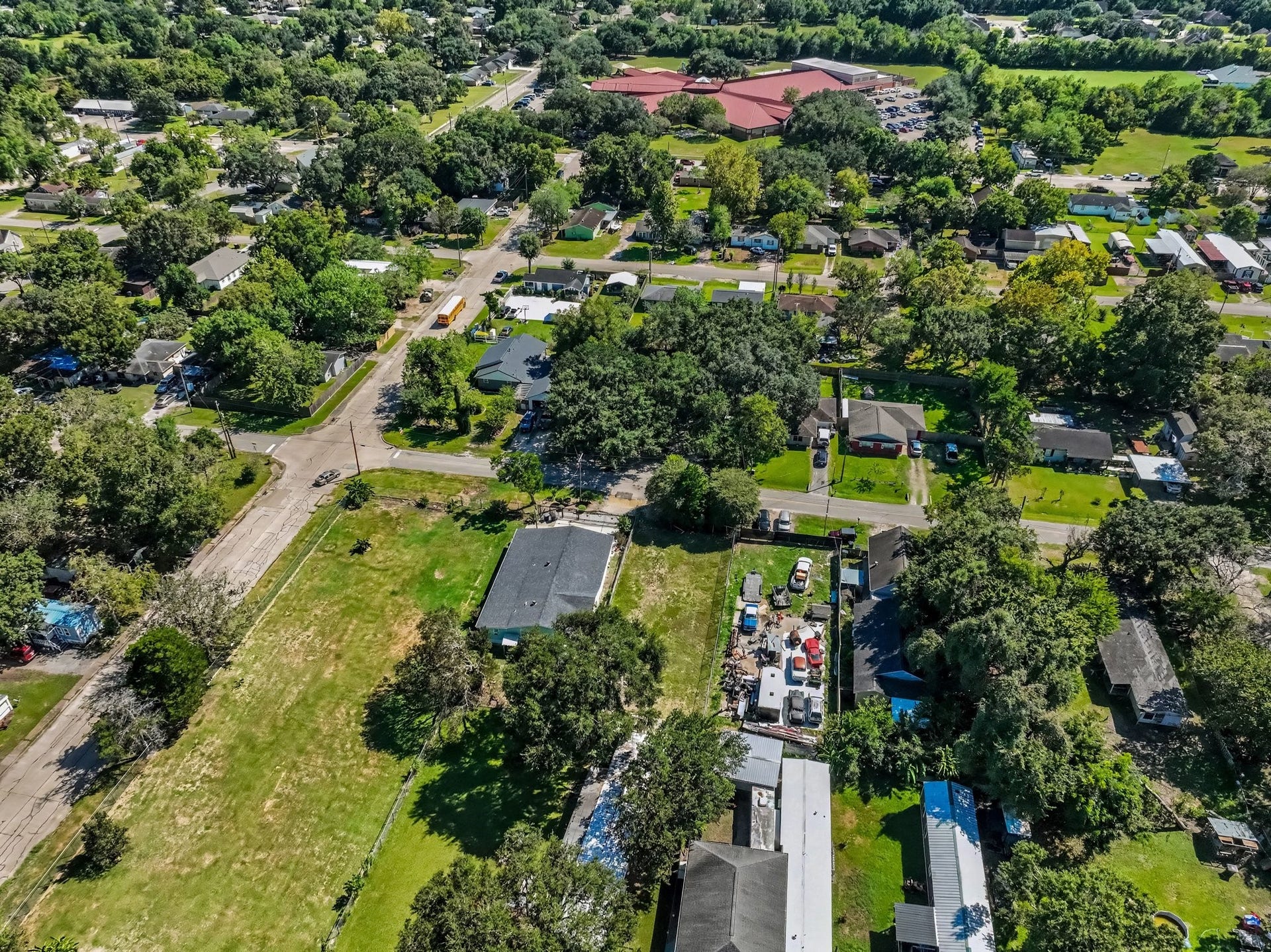 1814 W Blum Street, Alvin, TX 77511 1814 W Blum Street, Alvin, TX 77511