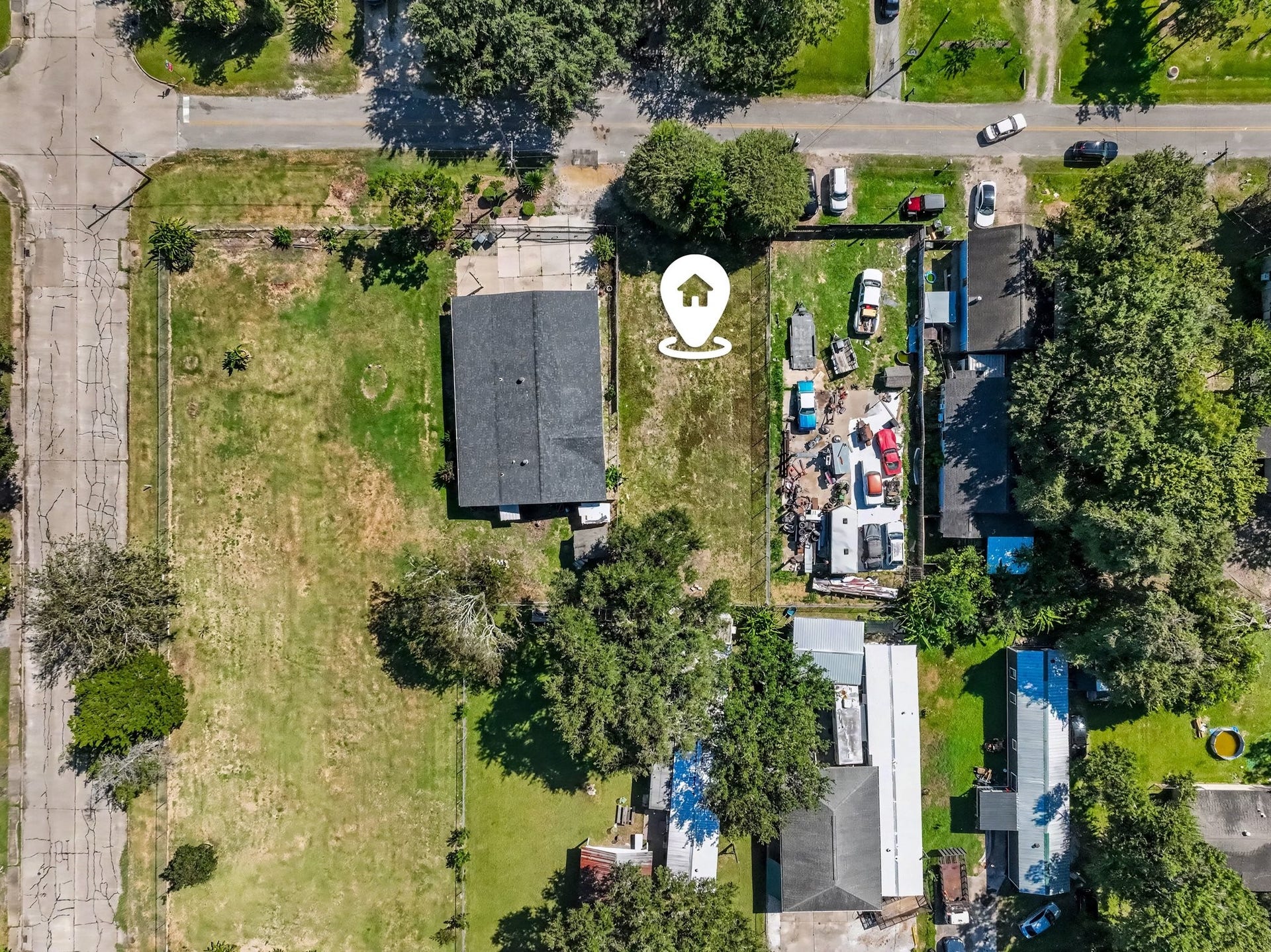 1814 W Blum Street, Alvin, TX 77511 1814 W Blum Street, Alvin, TX 77511