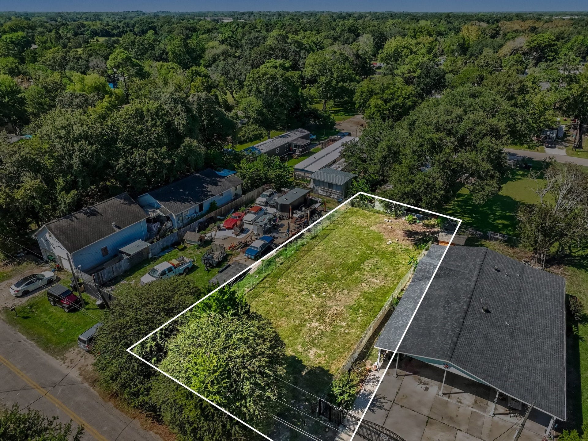 1814 W Blum Street, Alvin, TX 77511 1814 W Blum Street, Alvin, TX 77511