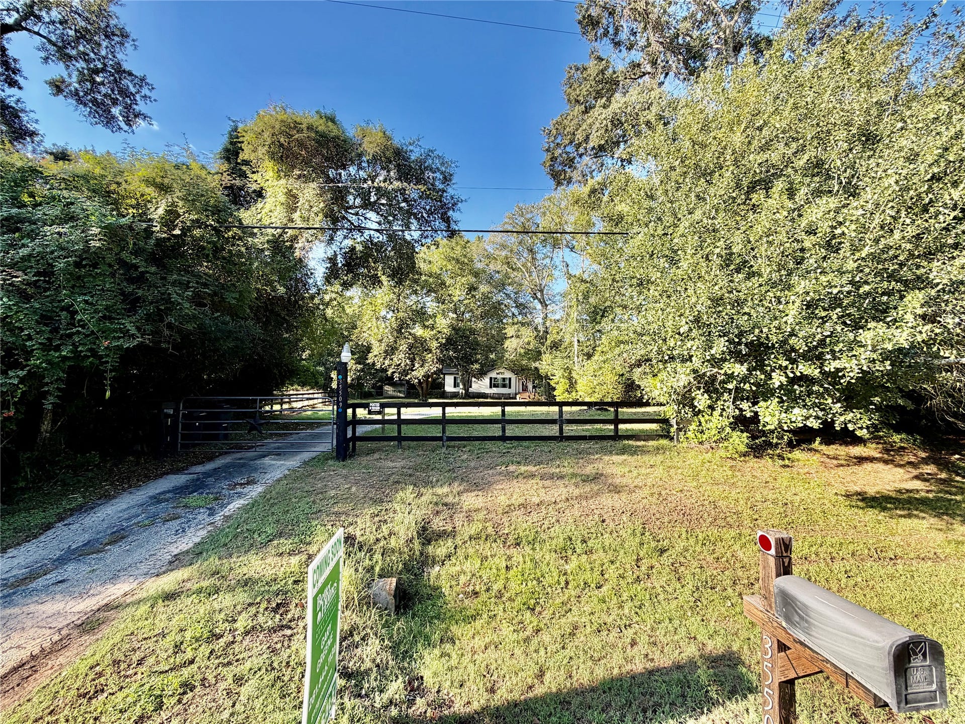 35509 Royal Road, Pattison, TX 77423 35509 Royal Road, Pattison, TX 77423