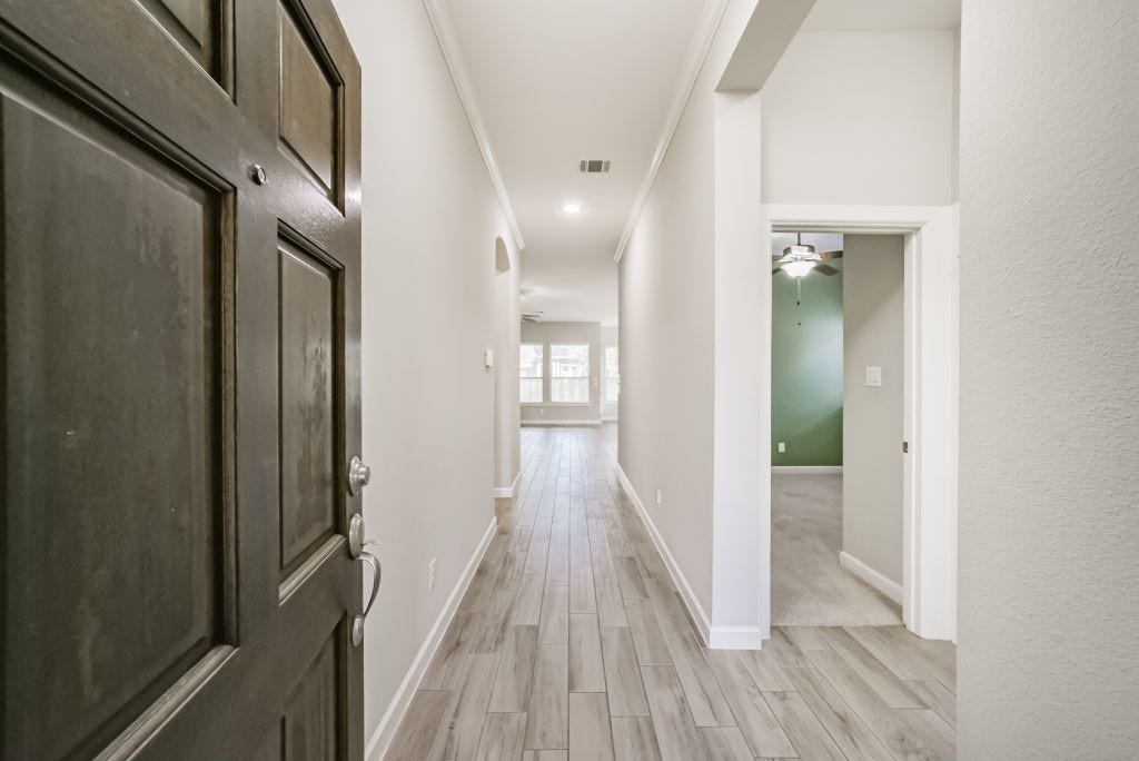 123 Castlegate Lane, Houston, TX 77065