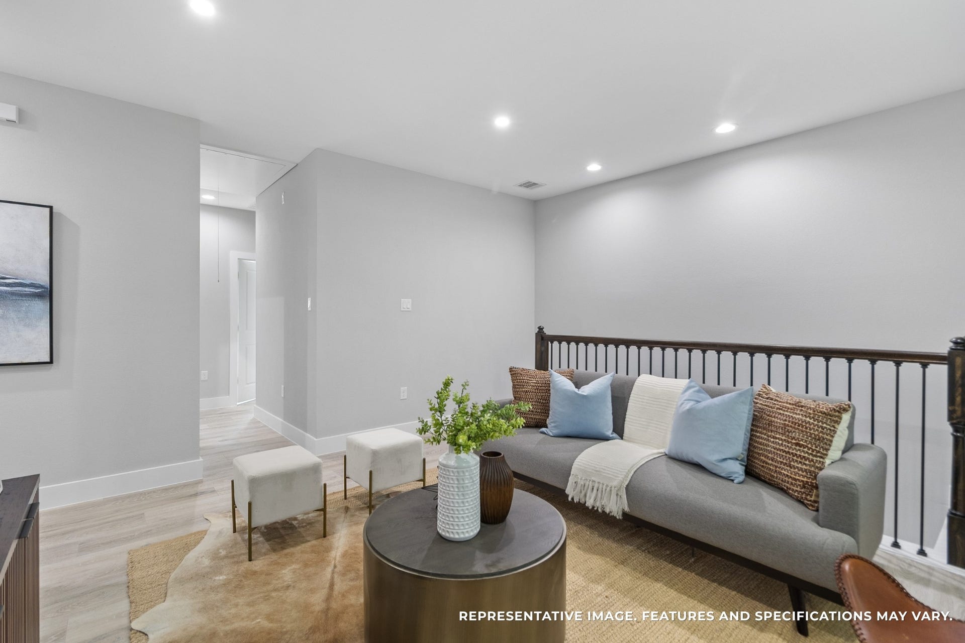 825 Paul Quinn Street, #B, Houston, TX 77091 Whether styled for lounging, work, or play, this upstairs space adapts to whatever your lifestyle needs most.