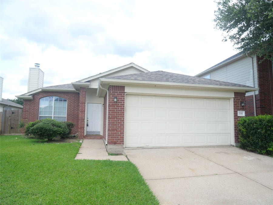 Property photo for 2311 Flint Brook Court, Fresno, TX