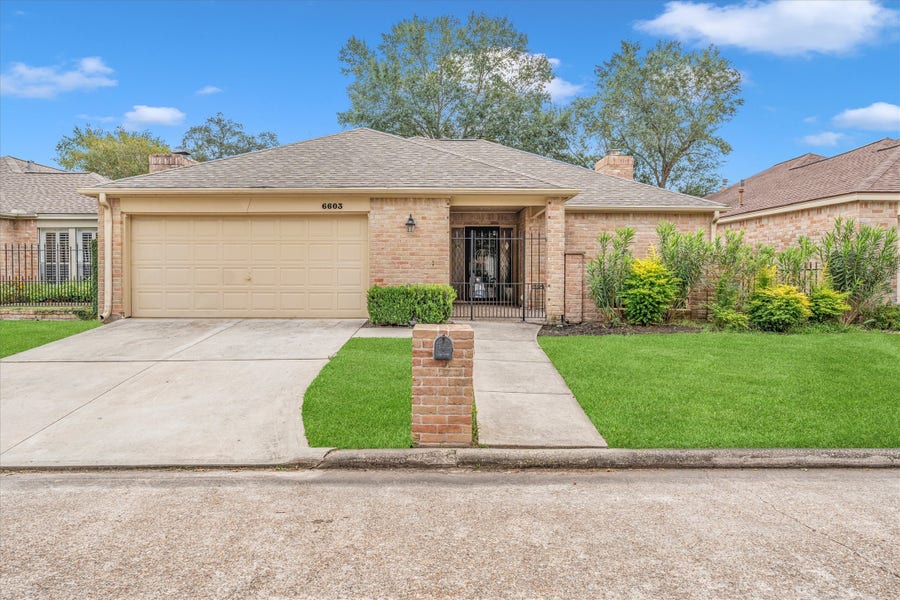 Property photo for 6603 Pauma Drive, Houston, TX