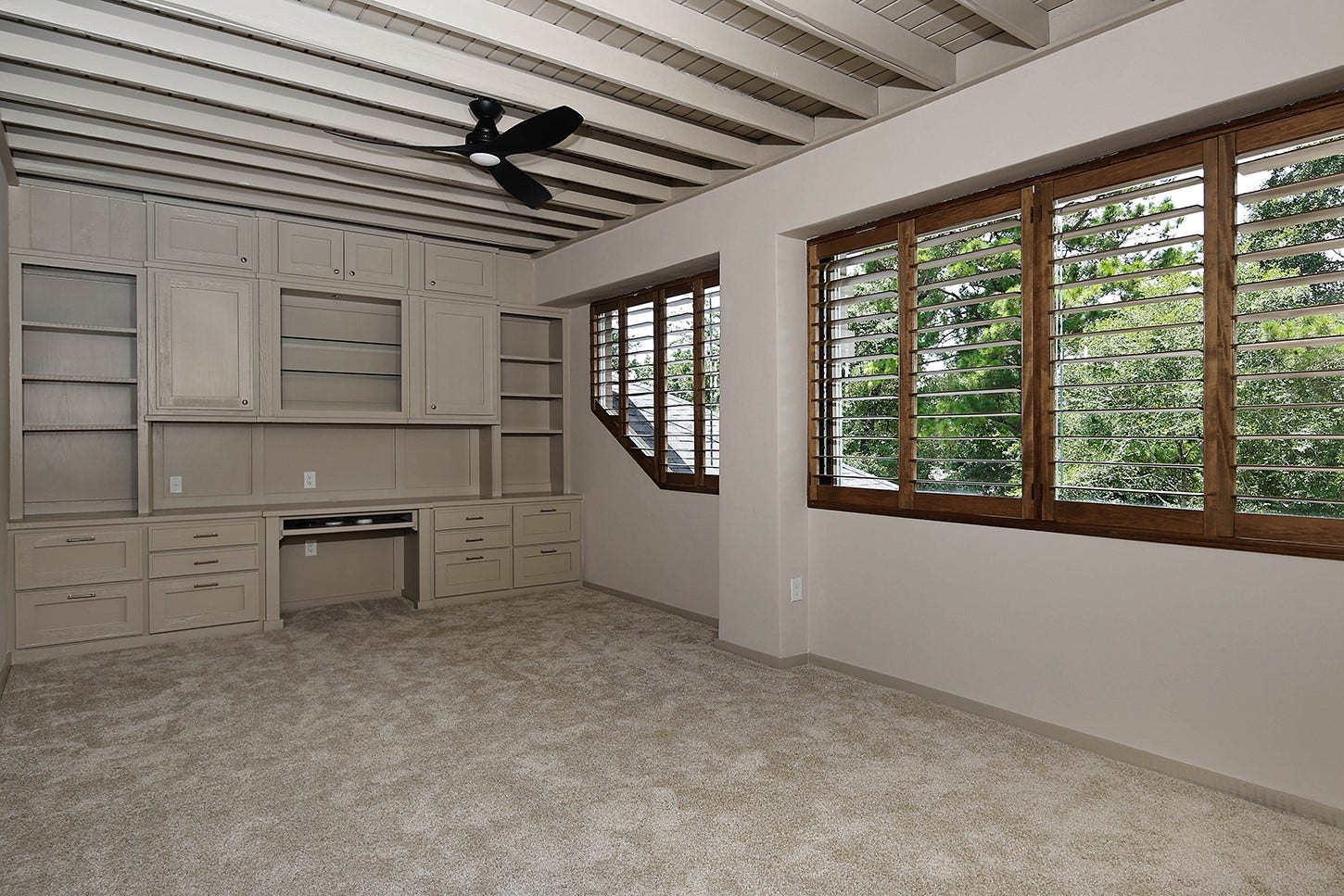 74 Batesbrooke Court, The Woodlands, TX 77381 74 Batesbrooke Court, The Woodlands, TX 77381