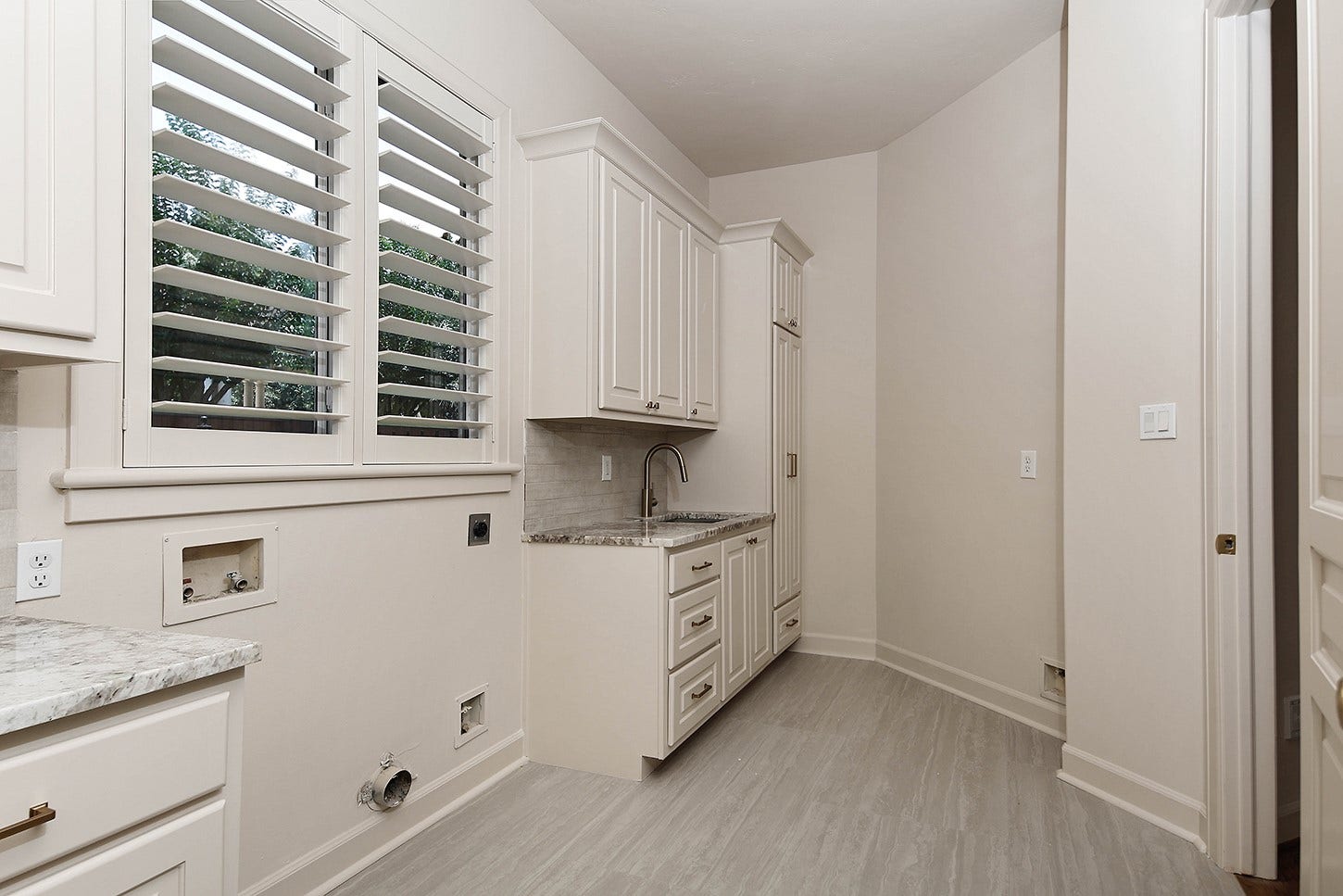 74 Batesbrooke Court, The Woodlands, TX 77381 74 Batesbrooke Court, The Woodlands, TX 77381