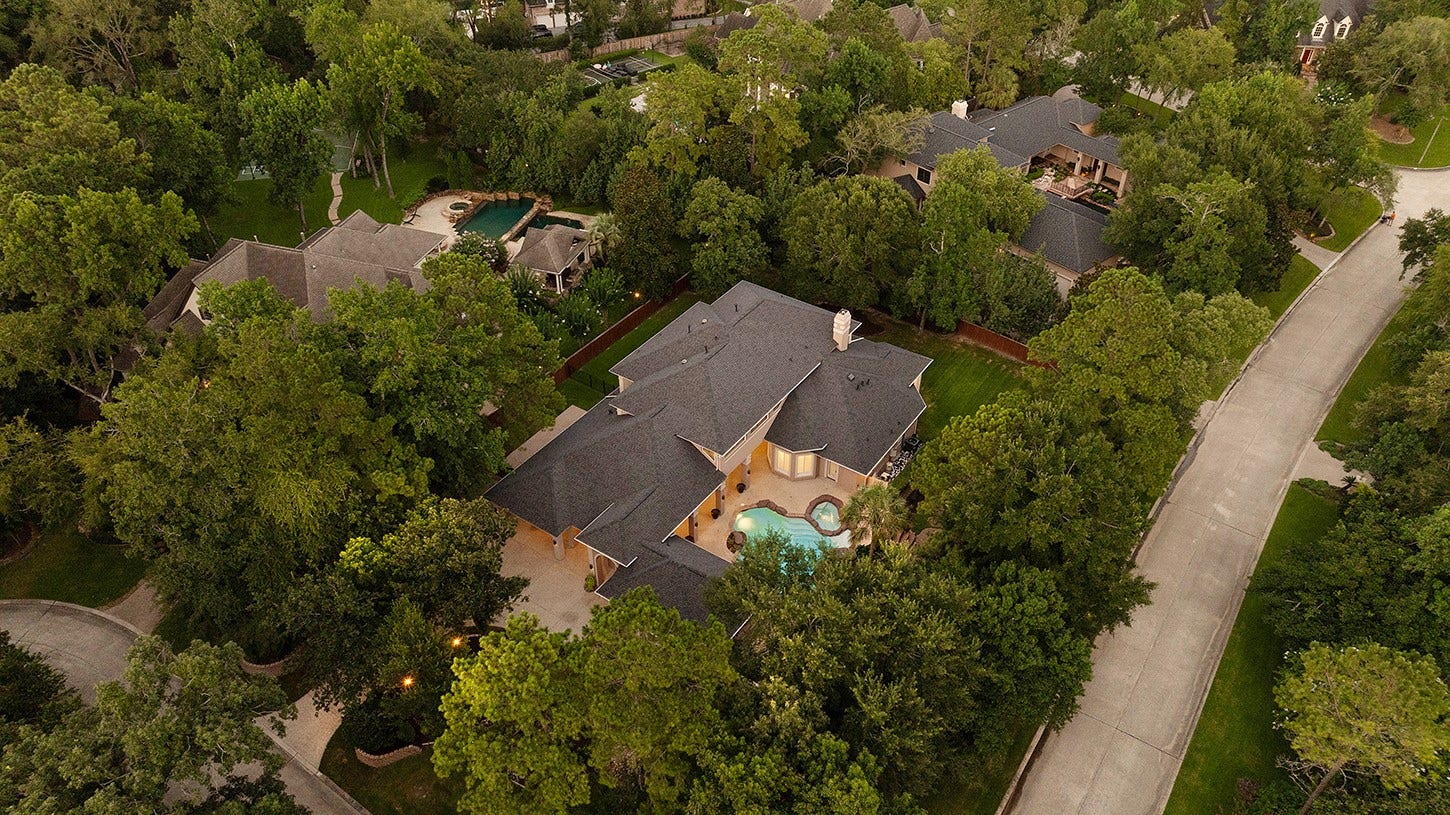 74 Batesbrooke Court, The Woodlands, TX 77381 74 Batesbrooke Court, The Woodlands, TX 77381