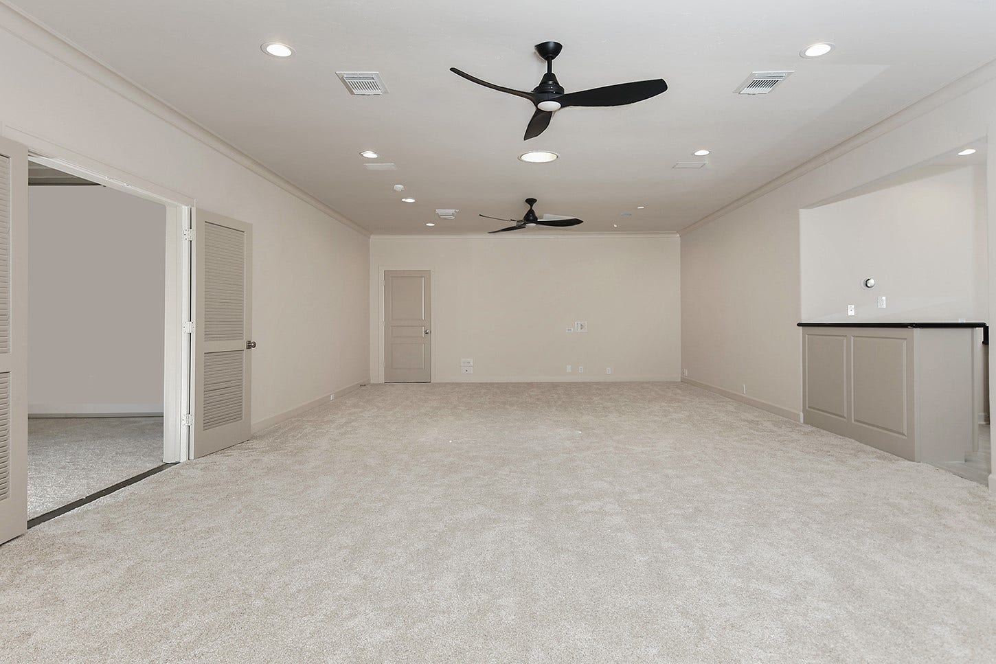 74 Batesbrooke Court, The Woodlands, TX 77381 74 Batesbrooke Court, The Woodlands, TX 77381