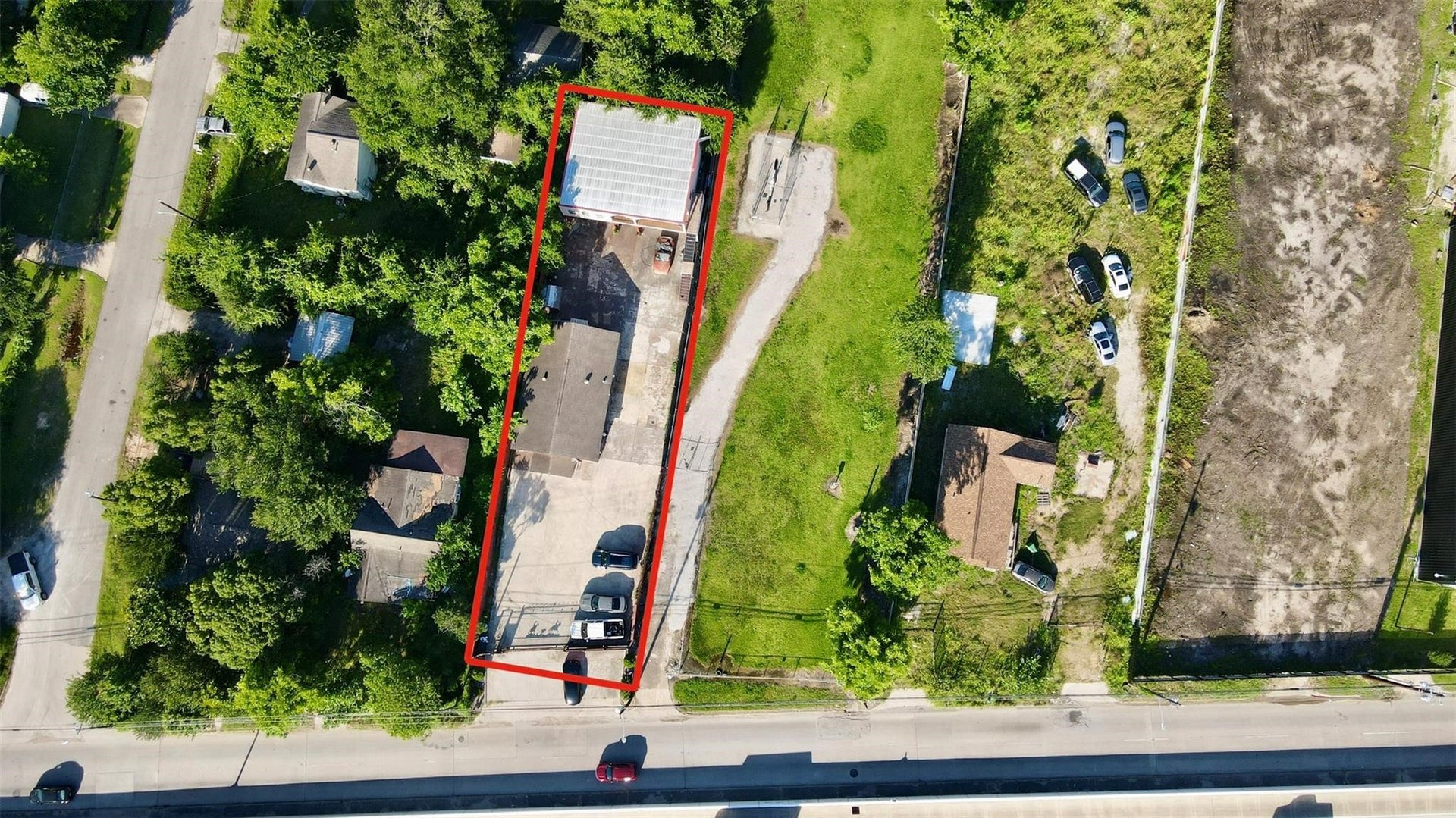 9944 E Hardy Road, Houston, TX 77093 9944 E Hardy Road, Houston, TX 77093