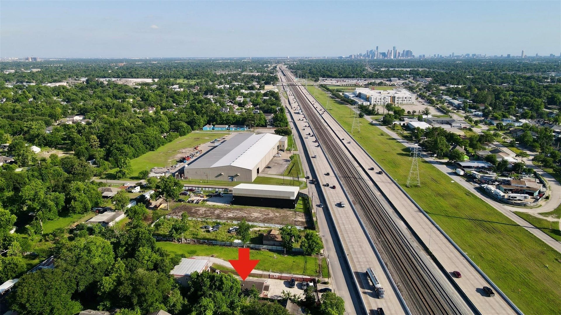 9944 E Hardy Road, Houston, TX 77093 9944 E Hardy Road, Houston, TX 77093