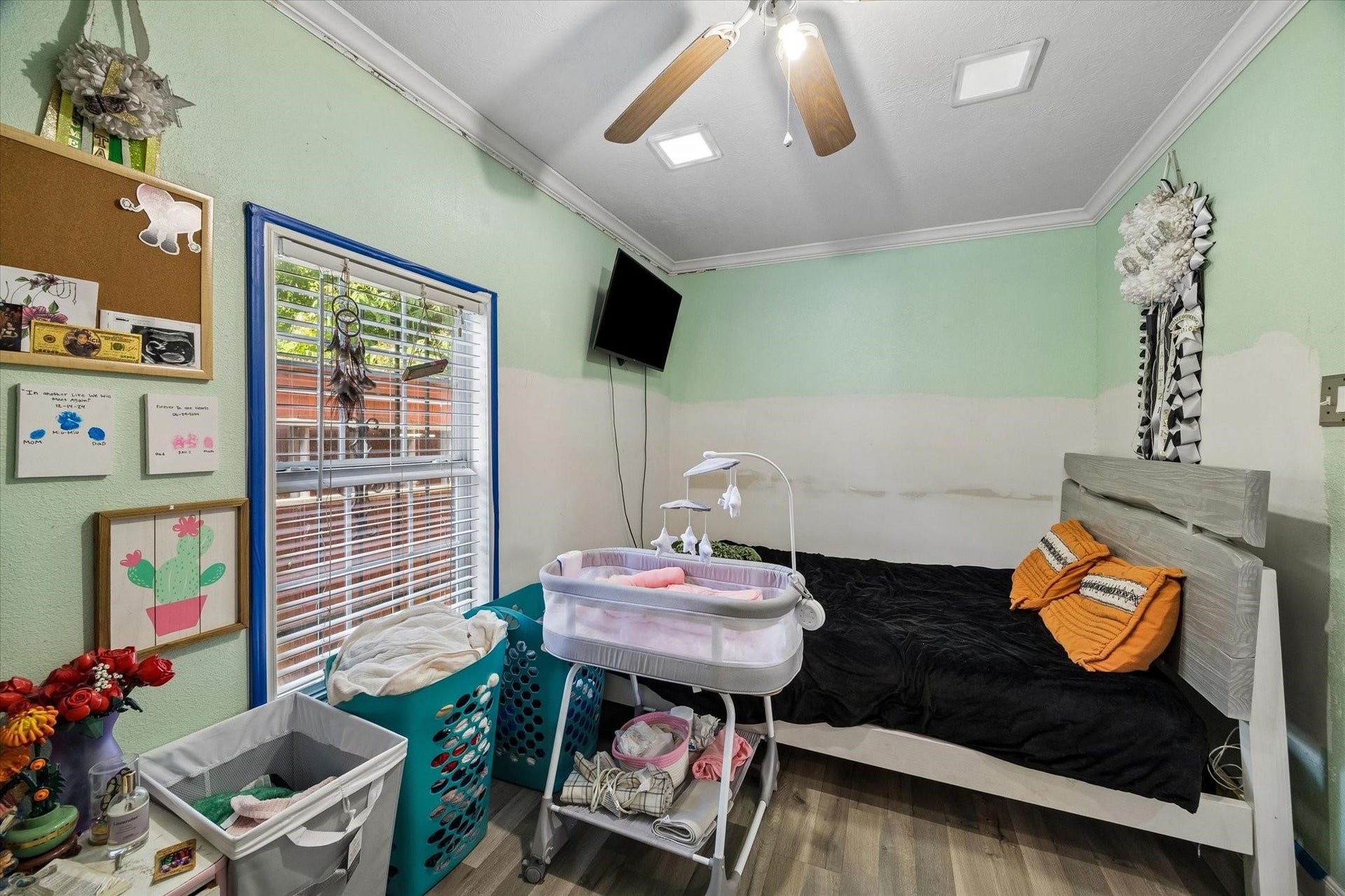 9944 E Hardy Road, Houston, TX 77093 9944 E Hardy Road, Houston, TX 77093