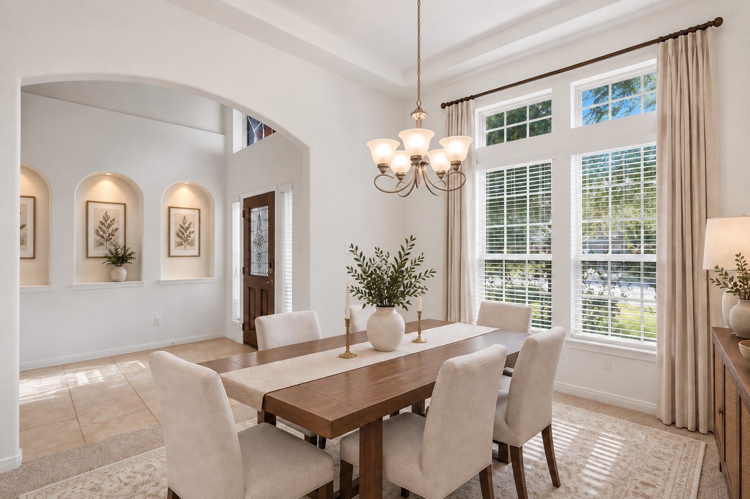 11723 Giovanni Lane, Richmond, TX 77406 Elegant Details Make This Dining Space Shine! Beautiful architectural arches connect the formal dining room with the welcoming foyer, while the coffered ceiling and large windows add an extra touch of elegance. There is wonderful natural light throughout, making this a lovely setting for entertaining family and friends. *Photo is virtually staged*