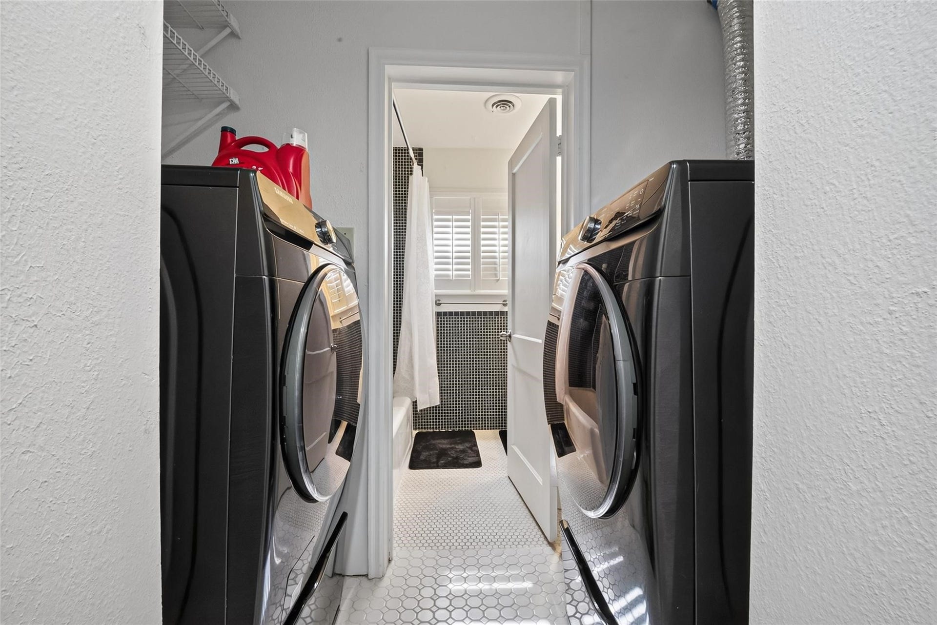 2127 Milford Street, Houston, TX 77098 2127 Milford Street, Houston, TX 77098