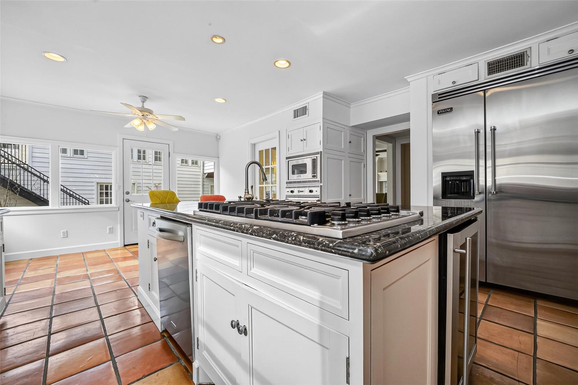 2127 Milford Street, Houston, TX 77098 2127 Milford Street, Houston, TX 77098
