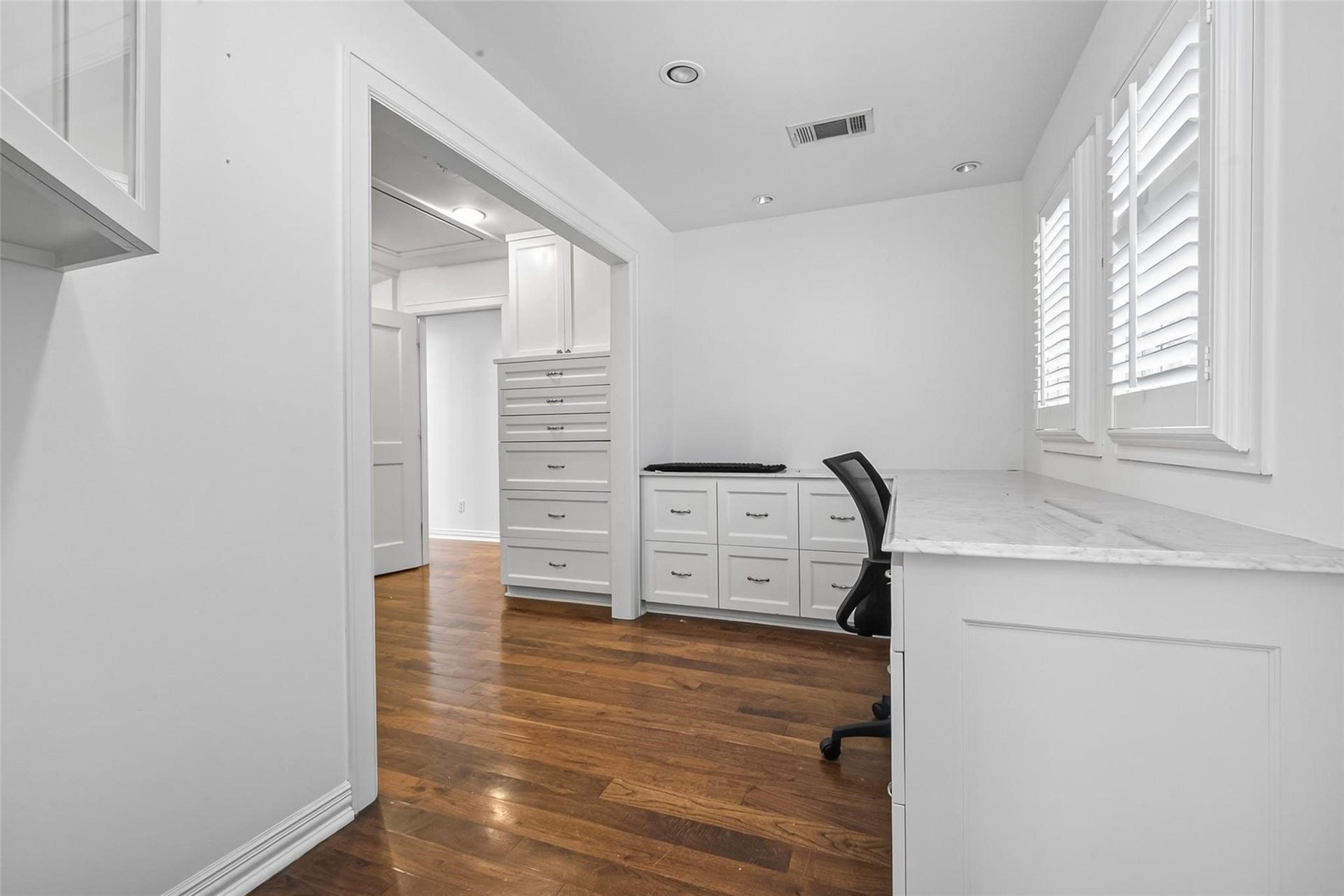 2127 Milford Street, Houston, TX 77098 2127 Milford Street, Houston, TX 77098