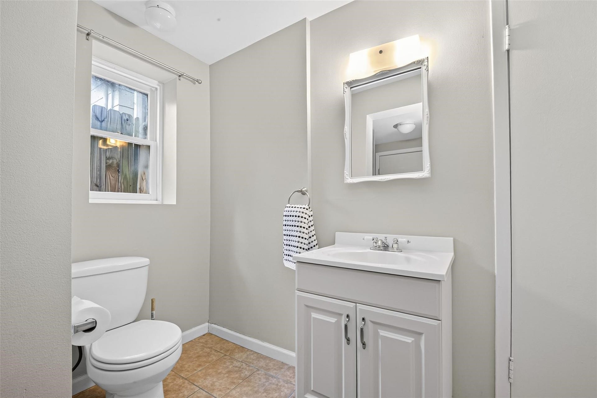 2127 Milford Street, Houston, TX 77098 2127 Milford Street, Houston, TX 77098
