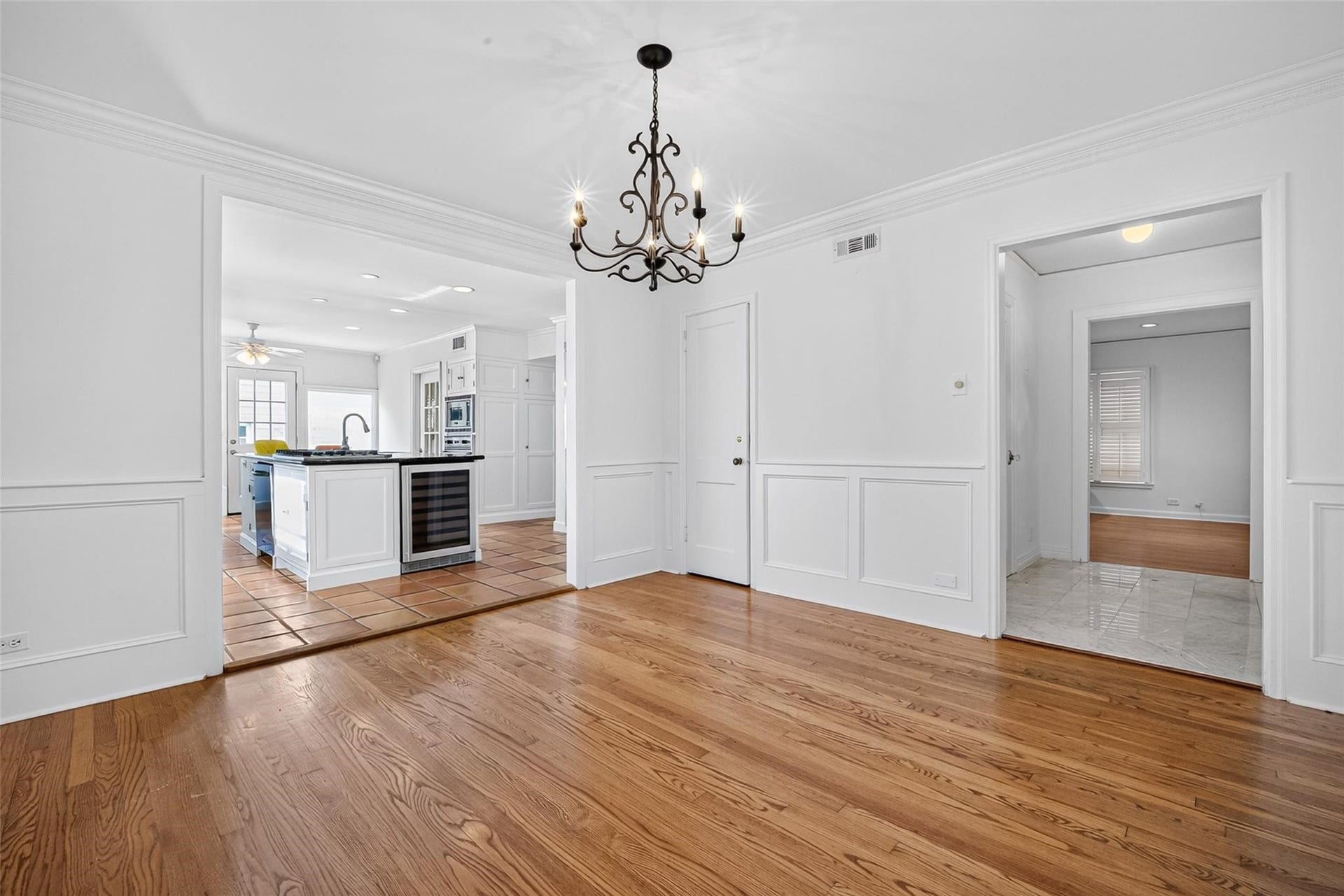 2127 Milford Street, Houston, TX 77098 2127 Milford Street, Houston, TX 77098
