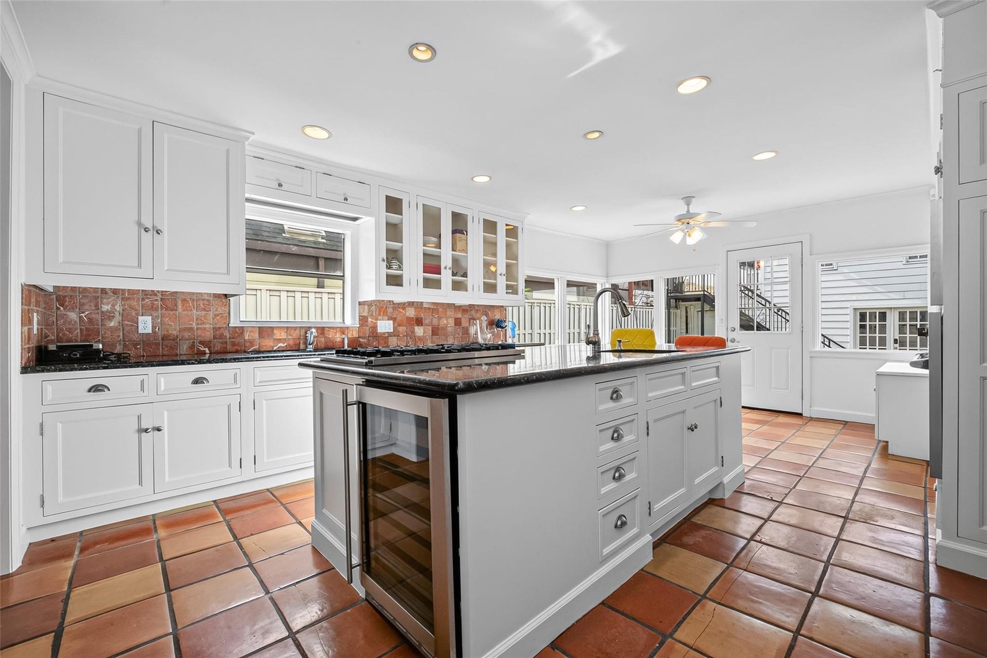 2127 Milford Street, Houston, TX 77098 2127 Milford Street, Houston, TX 77098