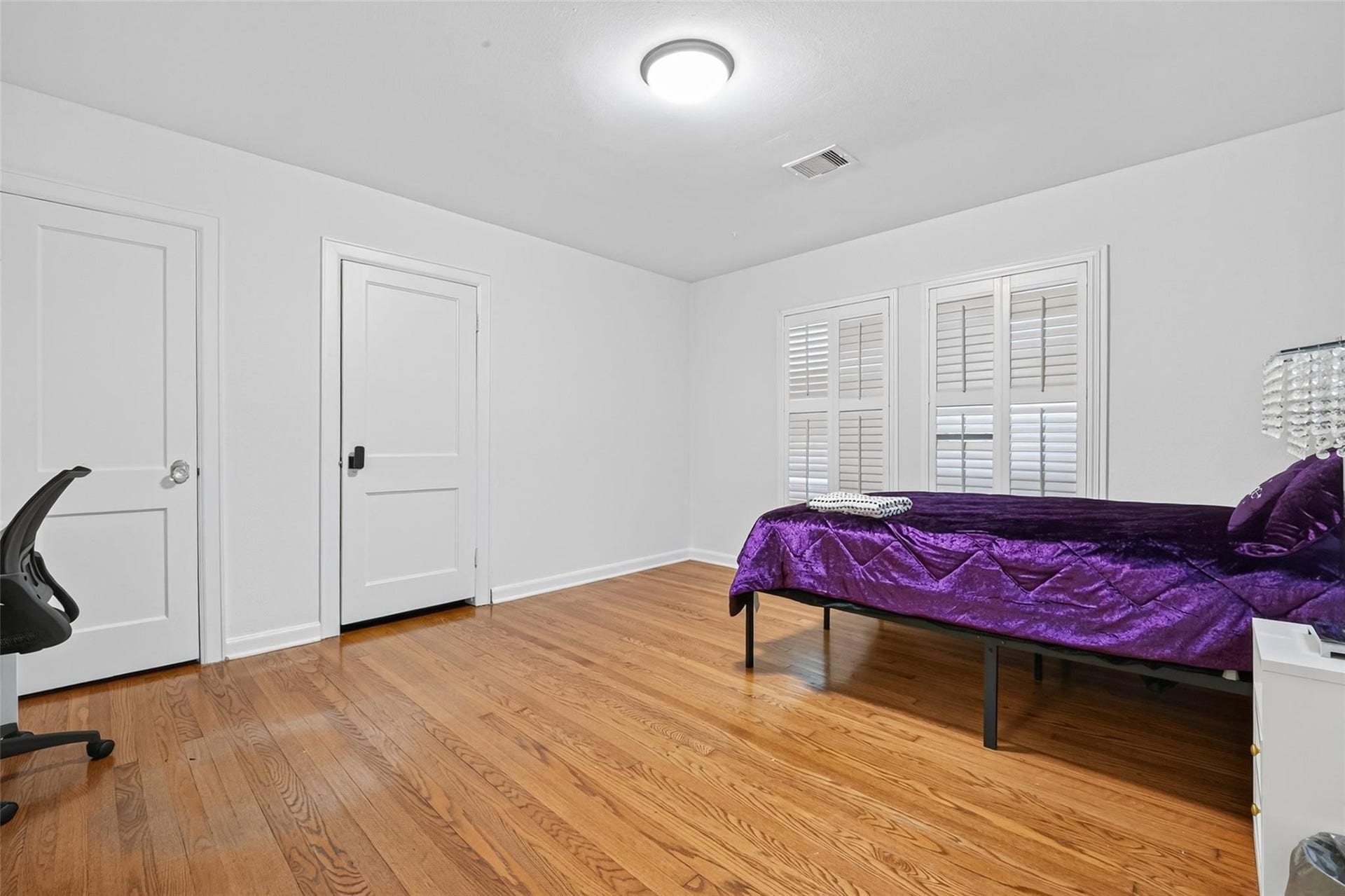 2127 Milford Street, Houston, TX 77098 2127 Milford Street, Houston, TX 77098