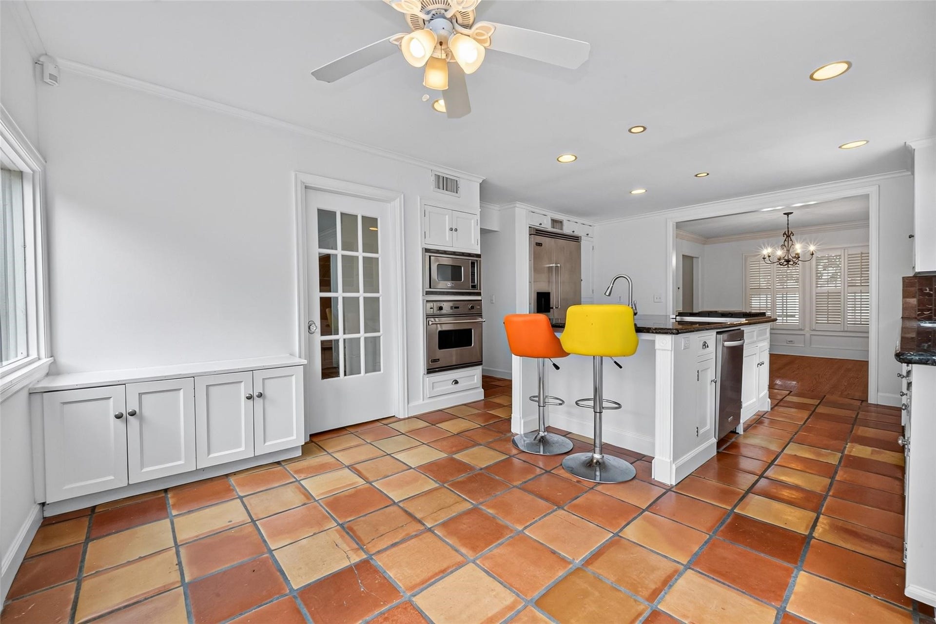 2127 Milford Street, Houston, TX 77098 2127 Milford Street, Houston, TX 77098