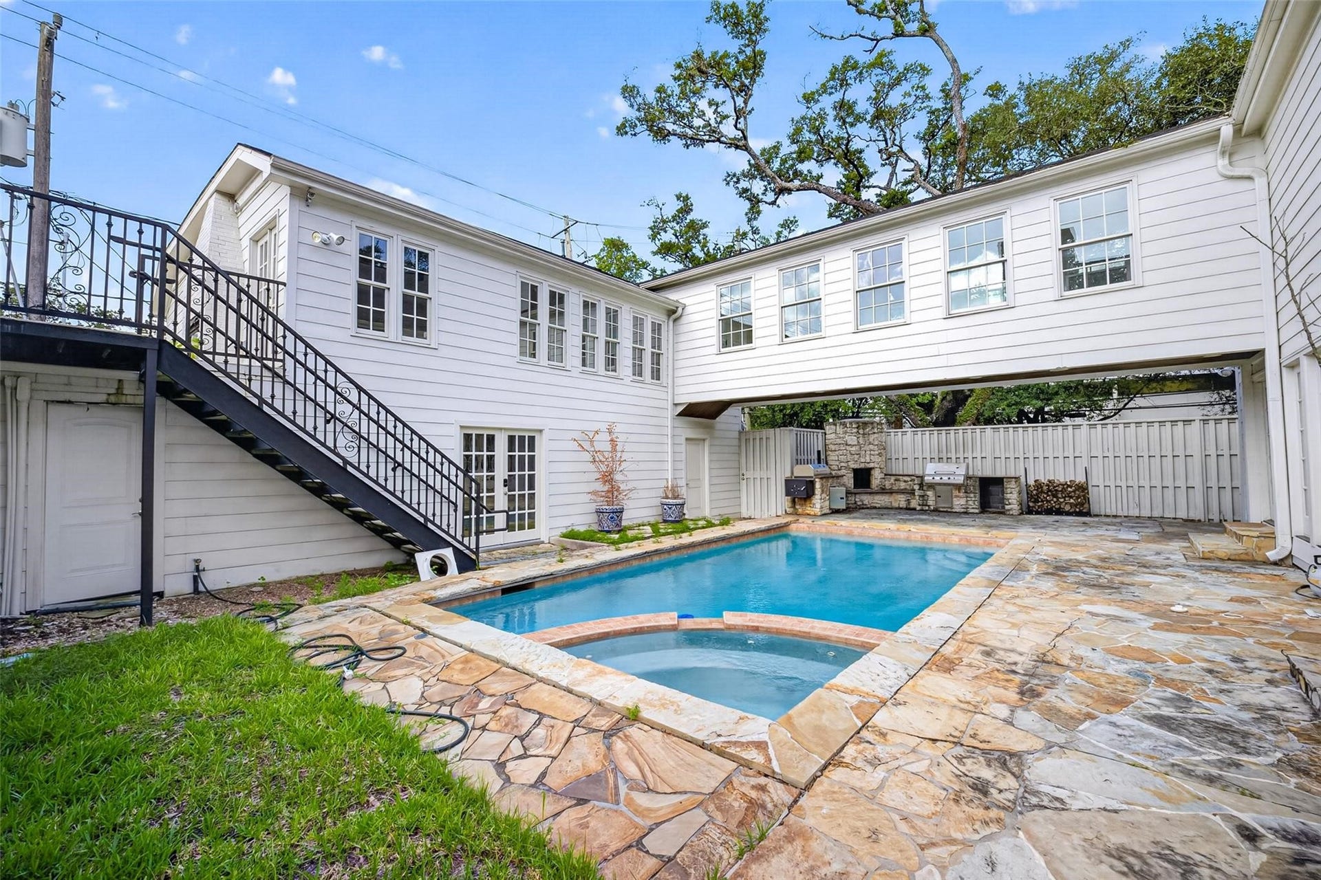 2127 Milford Street, Houston, TX 77098 2127 Milford Street, Houston, TX 77098