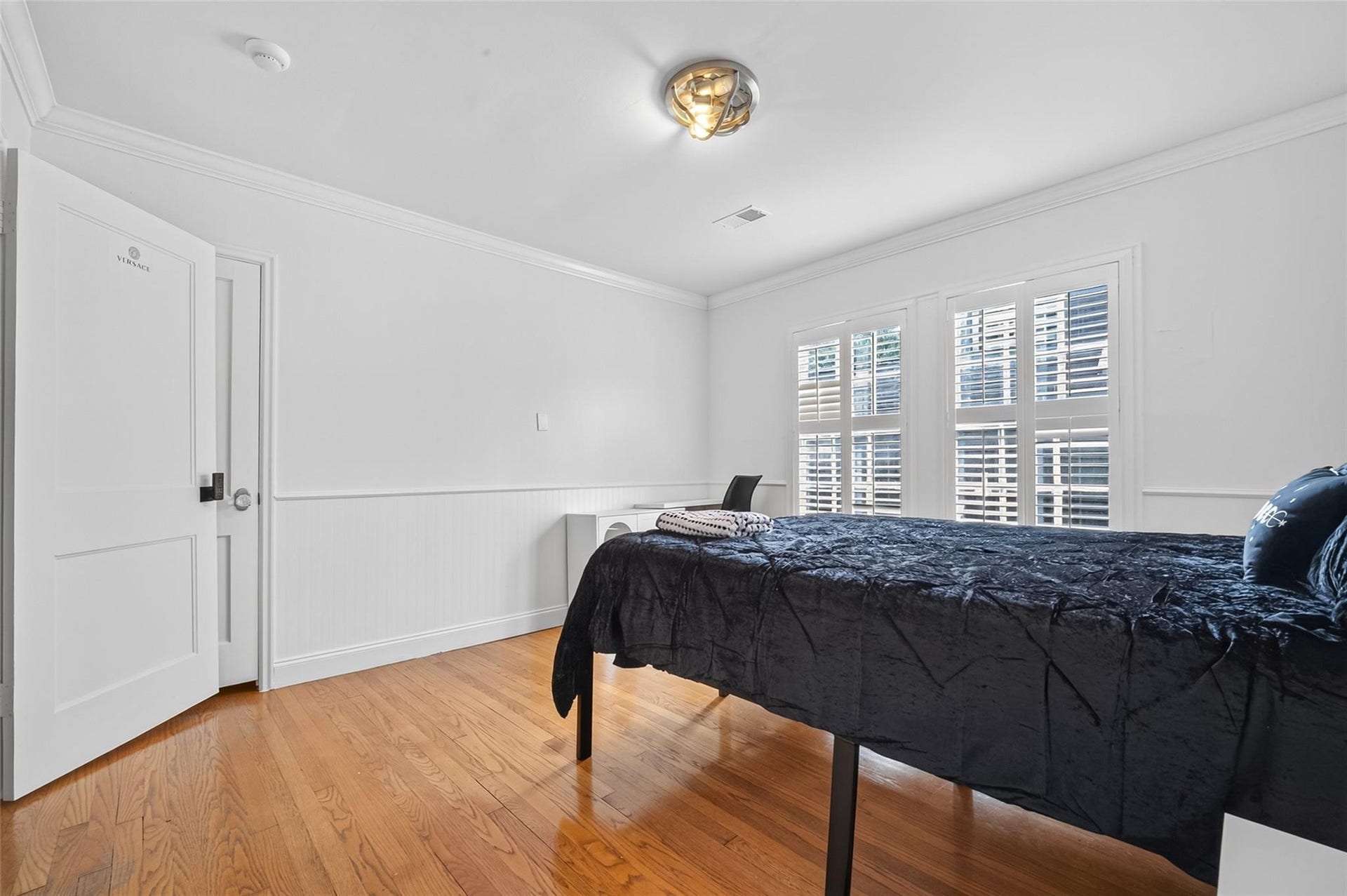 2127 Milford Street, Houston, TX 77098 2127 Milford Street, Houston, TX 77098