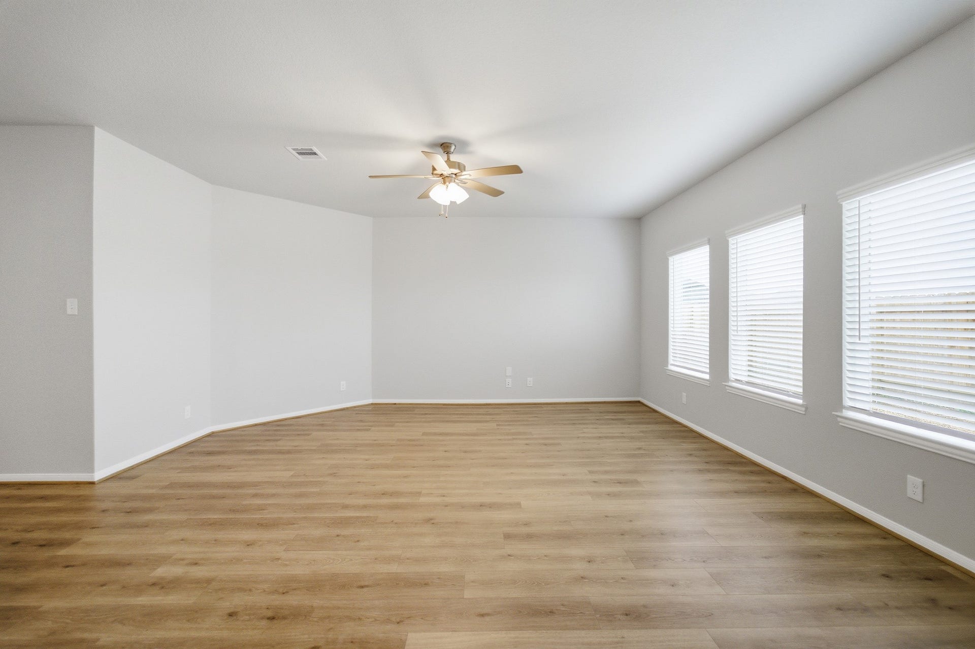 772 Red Mulberry Street, La Marque, TX 77568 772 Red Mulberry Street, La Marque, TX 77568