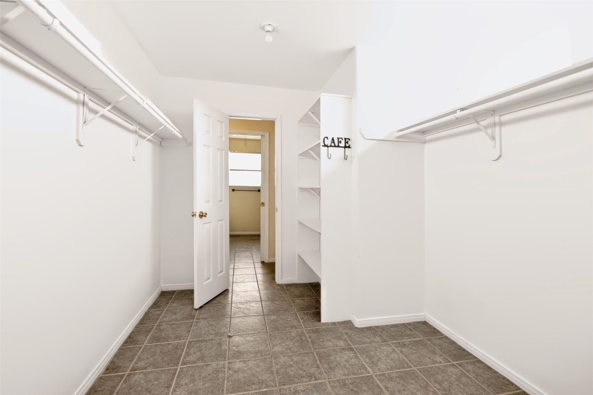 1144 Sailfish Street, Bayou Vista, TX 77563 PRIMARY BEDROOM CLOSET