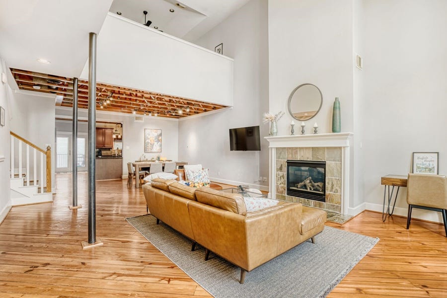 Property photo for 903 Hartman Street, Houston, TX