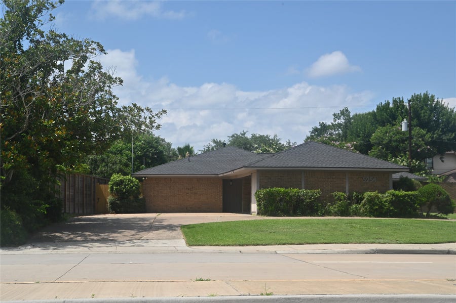Property photo for 5254 N Braeswood Boulevard, Houston, TX