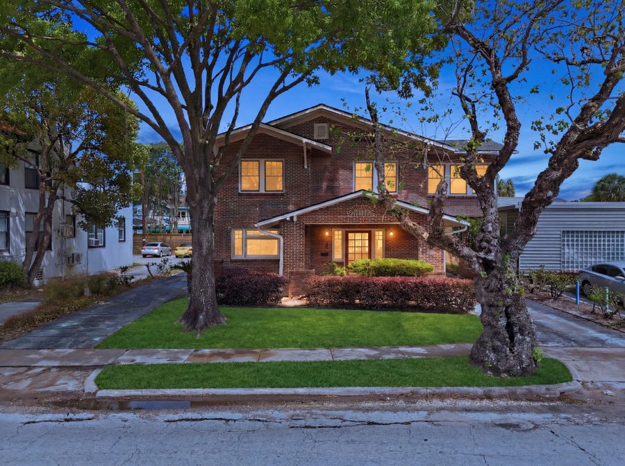 Property photo for 626 W Alabama Street, Houston, TX