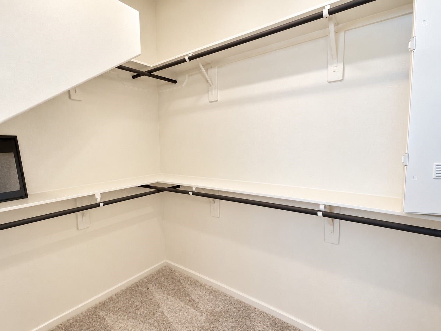 Dual walk-in closet