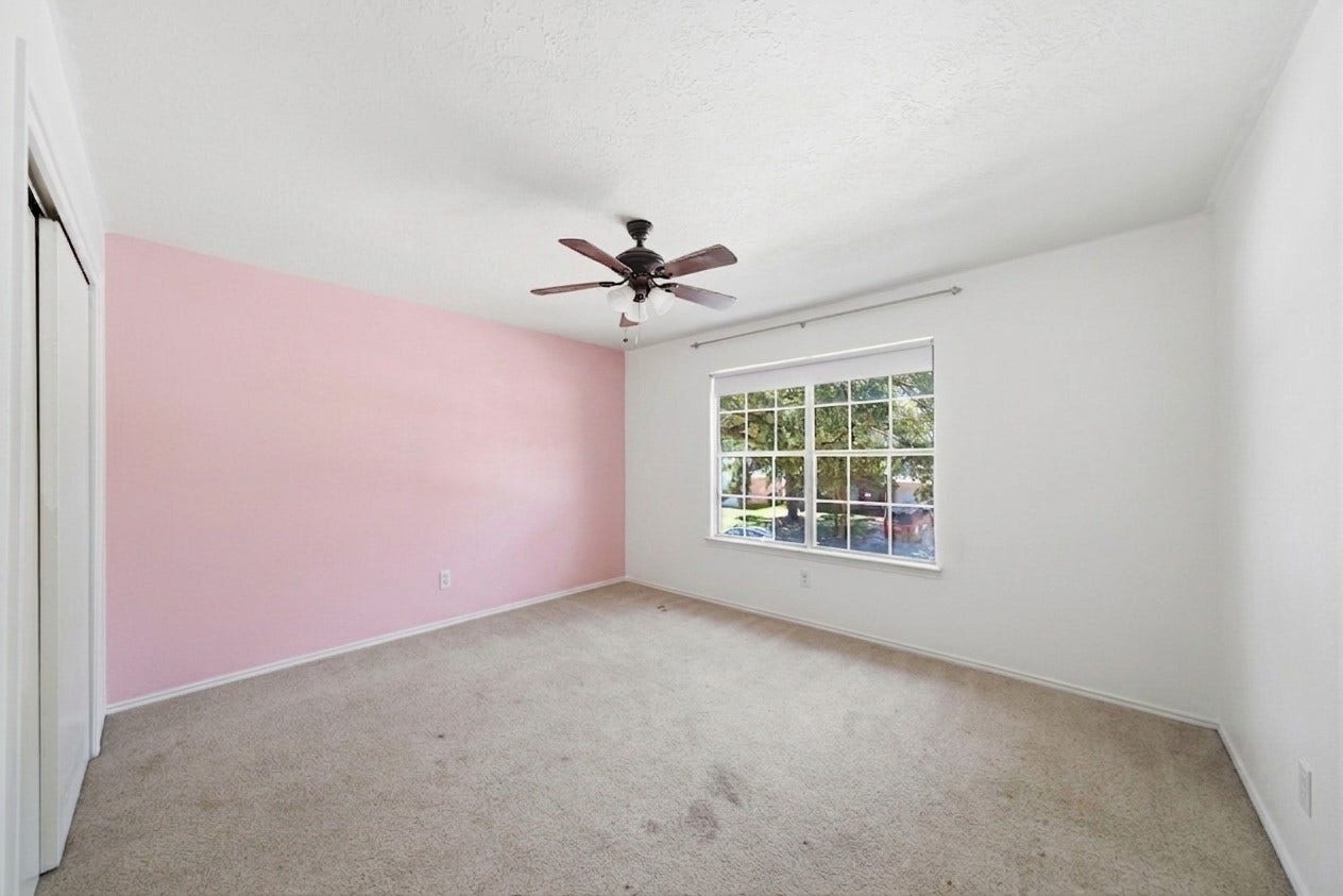 Secondary bedroom