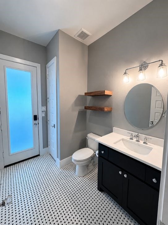 15 Quiet Mead Place, The Woodlands, TX 77375 15 Quiet Mead Place, The Woodlands, TX 77375
