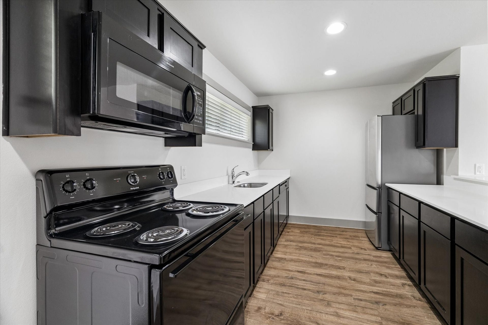 4300 Rosslyn Road, #26, Houston, TX 77018 4300 Rosslyn Road, #26, Houston, TX 77018