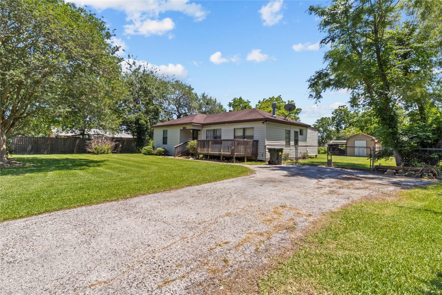 Property photo for 2813 Avenue H, San Leon, TX