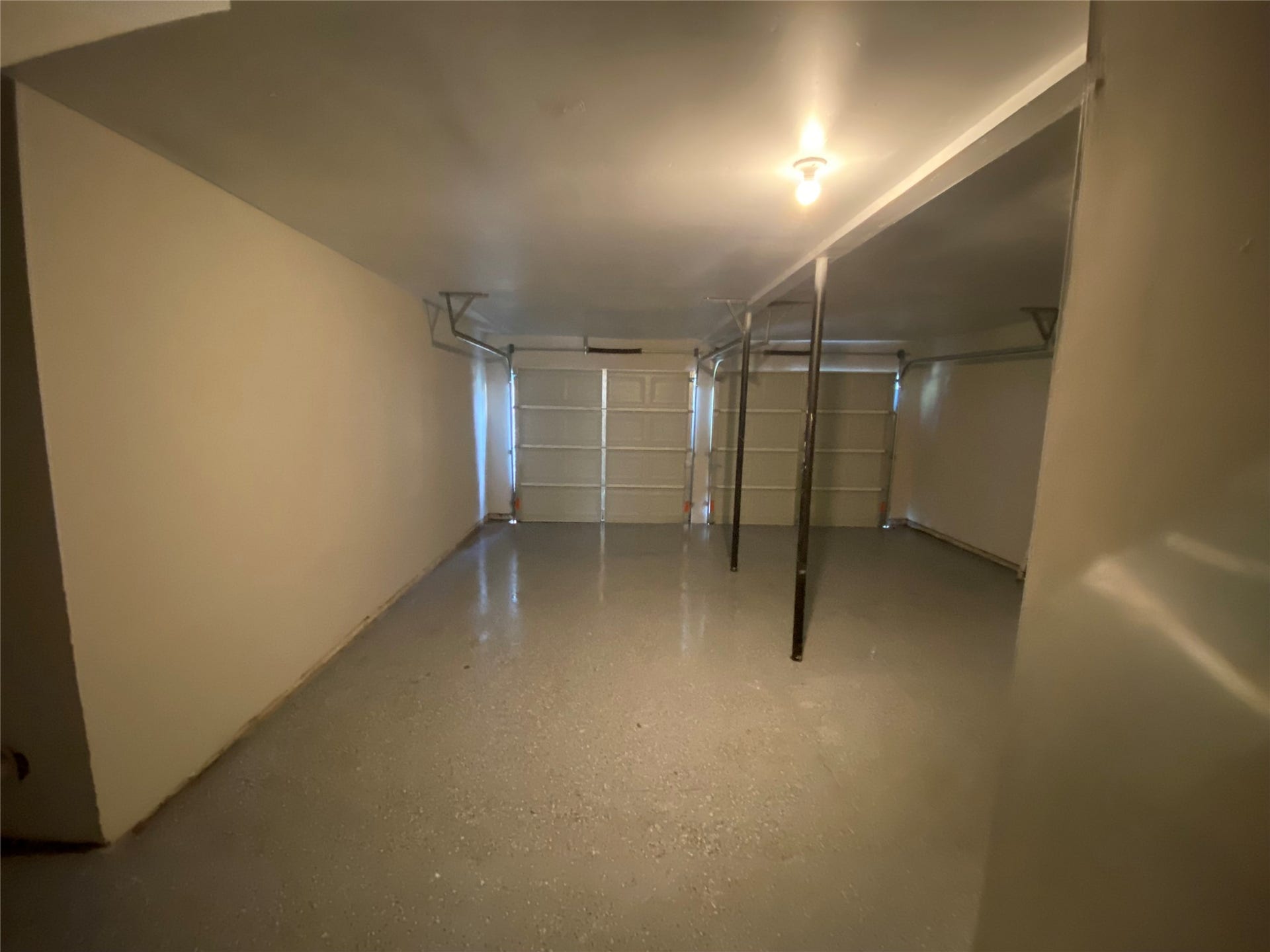 GARAGE FLOOR APOXY
