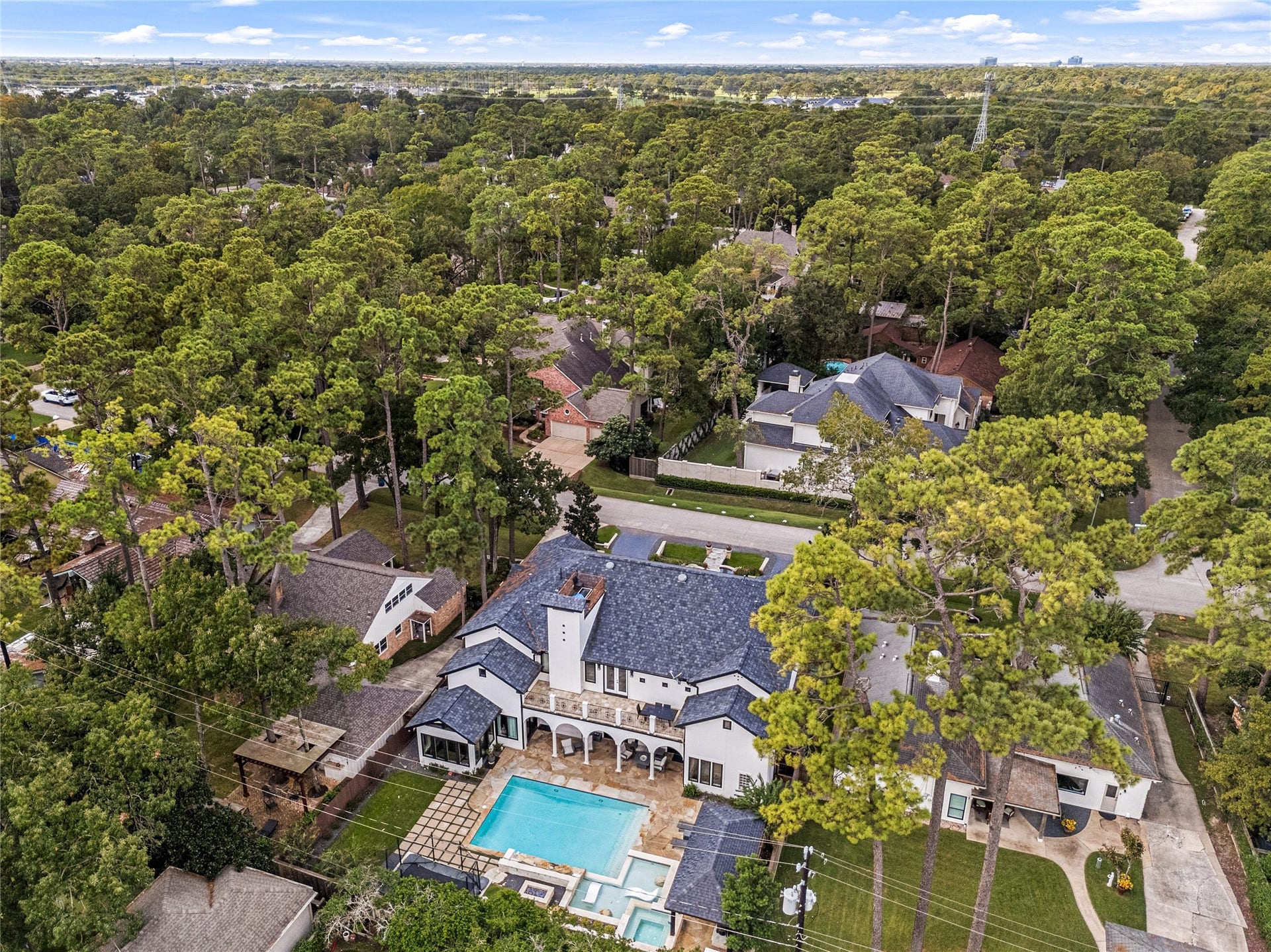 330 E Gaywood Drive, Houston, TX 77079 330 E Gaywood Drive, Houston, TX 77079